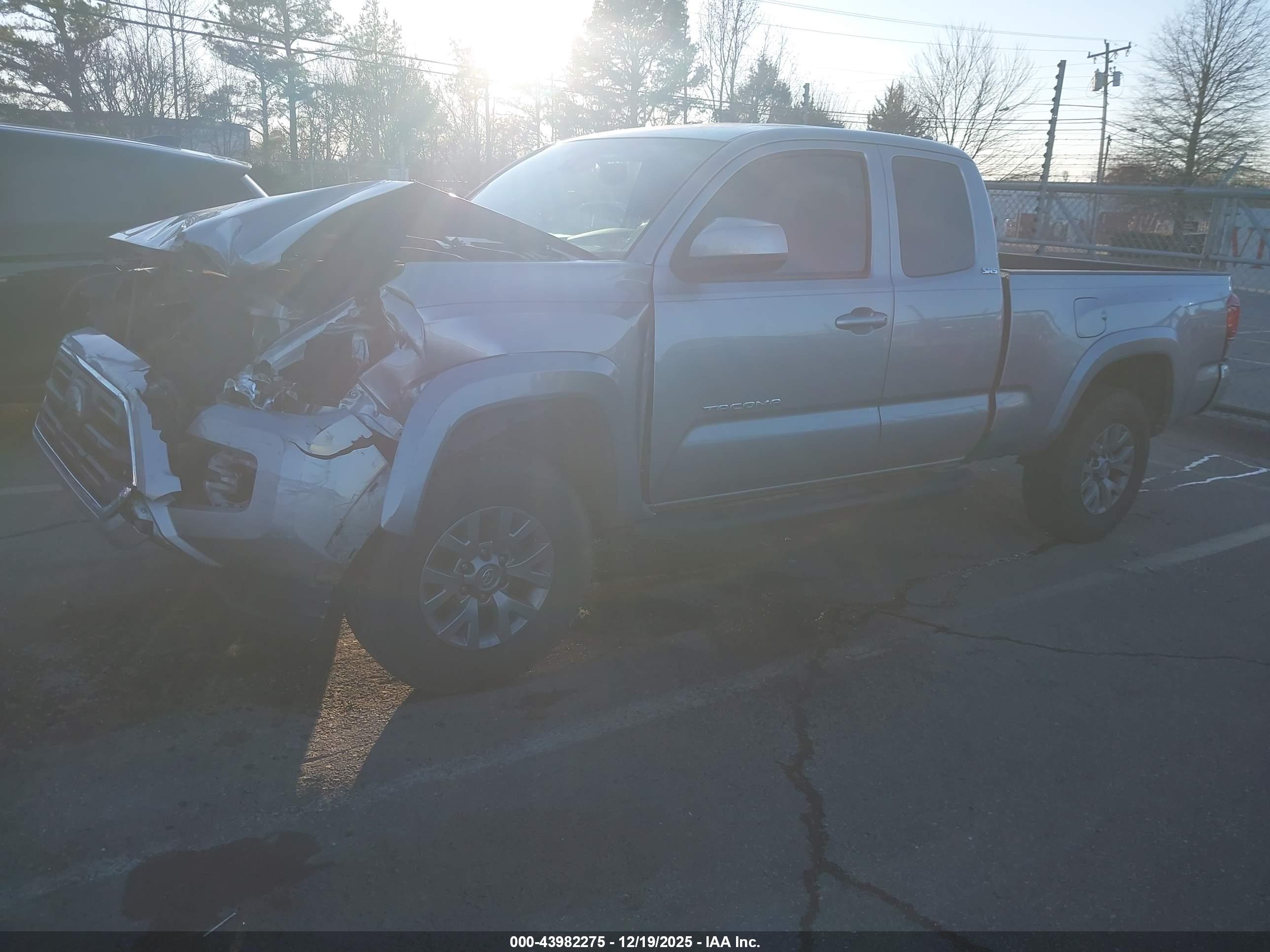 TOYOTA TACOMA image 2