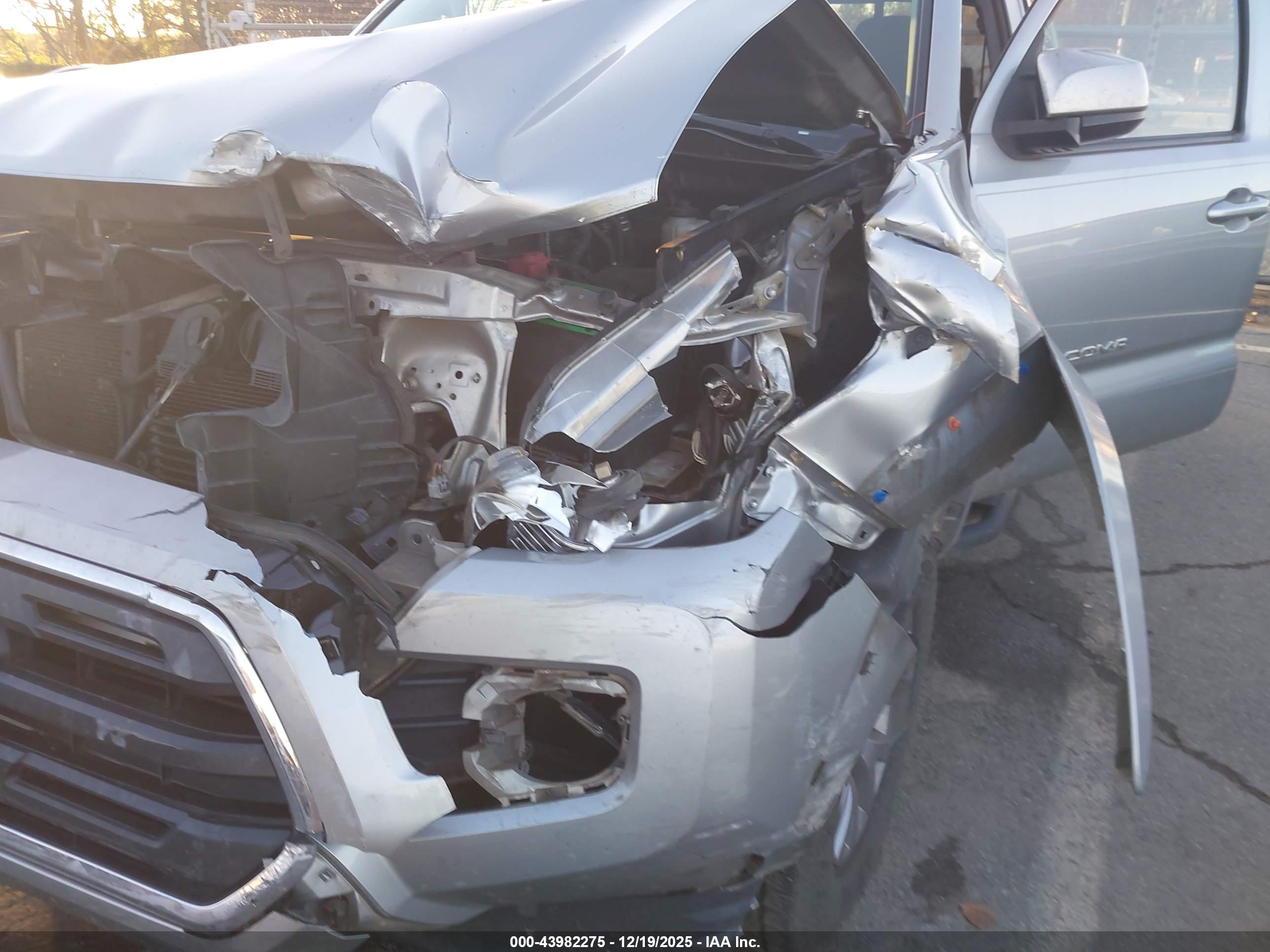 TOYOTA TACOMA image 6