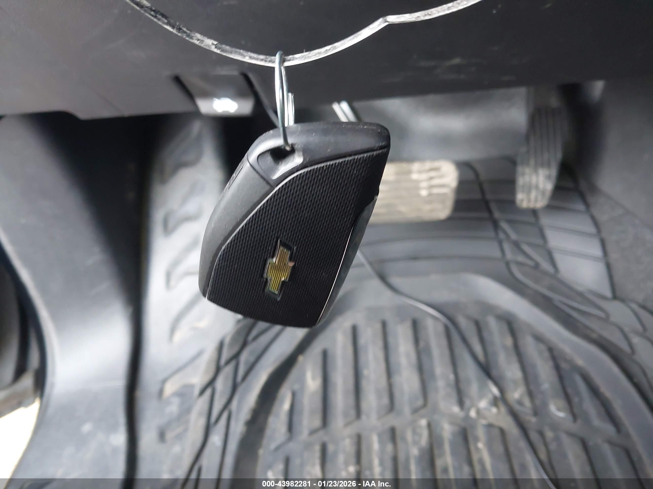 CHEVROLET TAHOE image 11