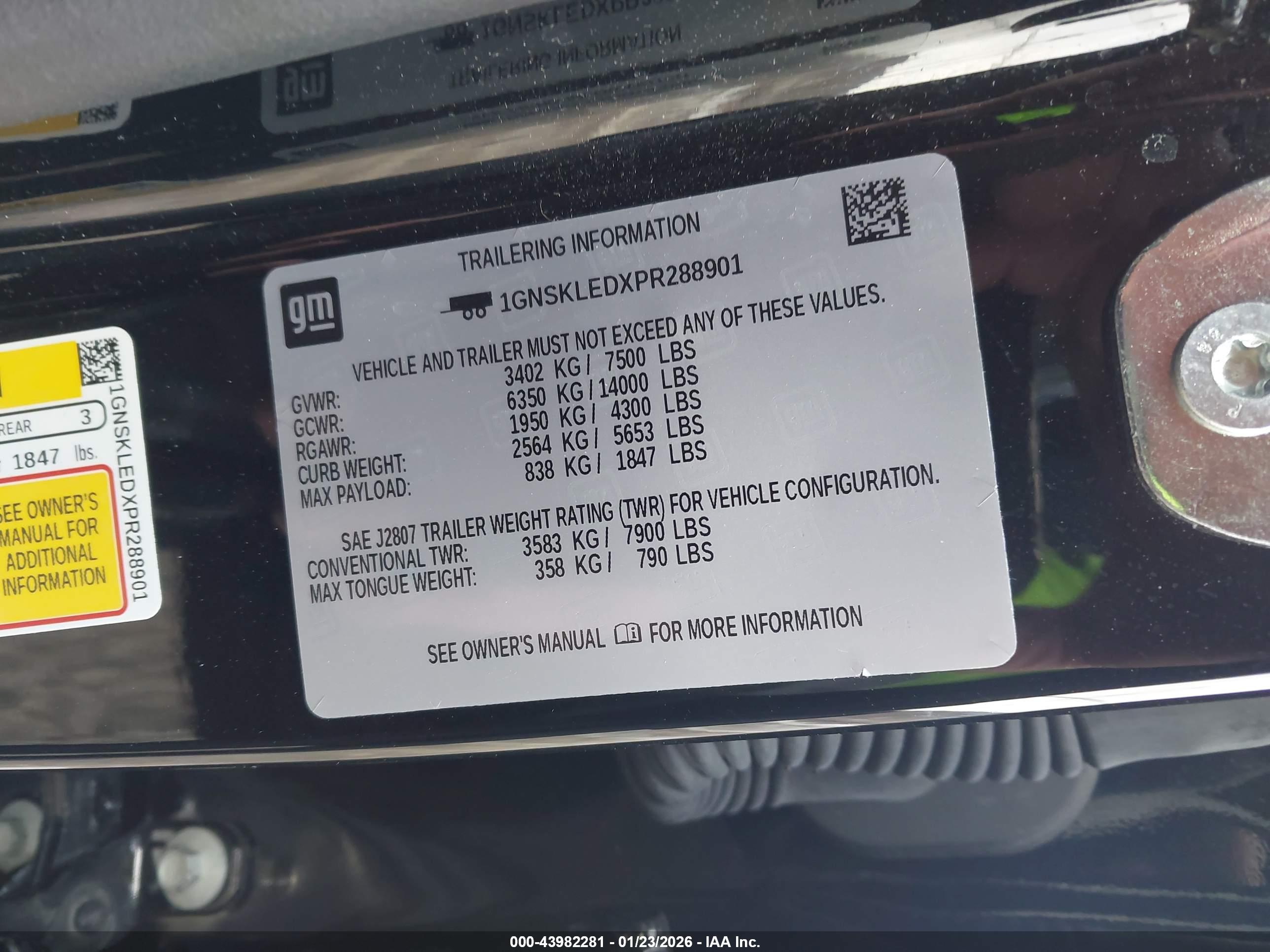 CHEVROLET TAHOE image 9