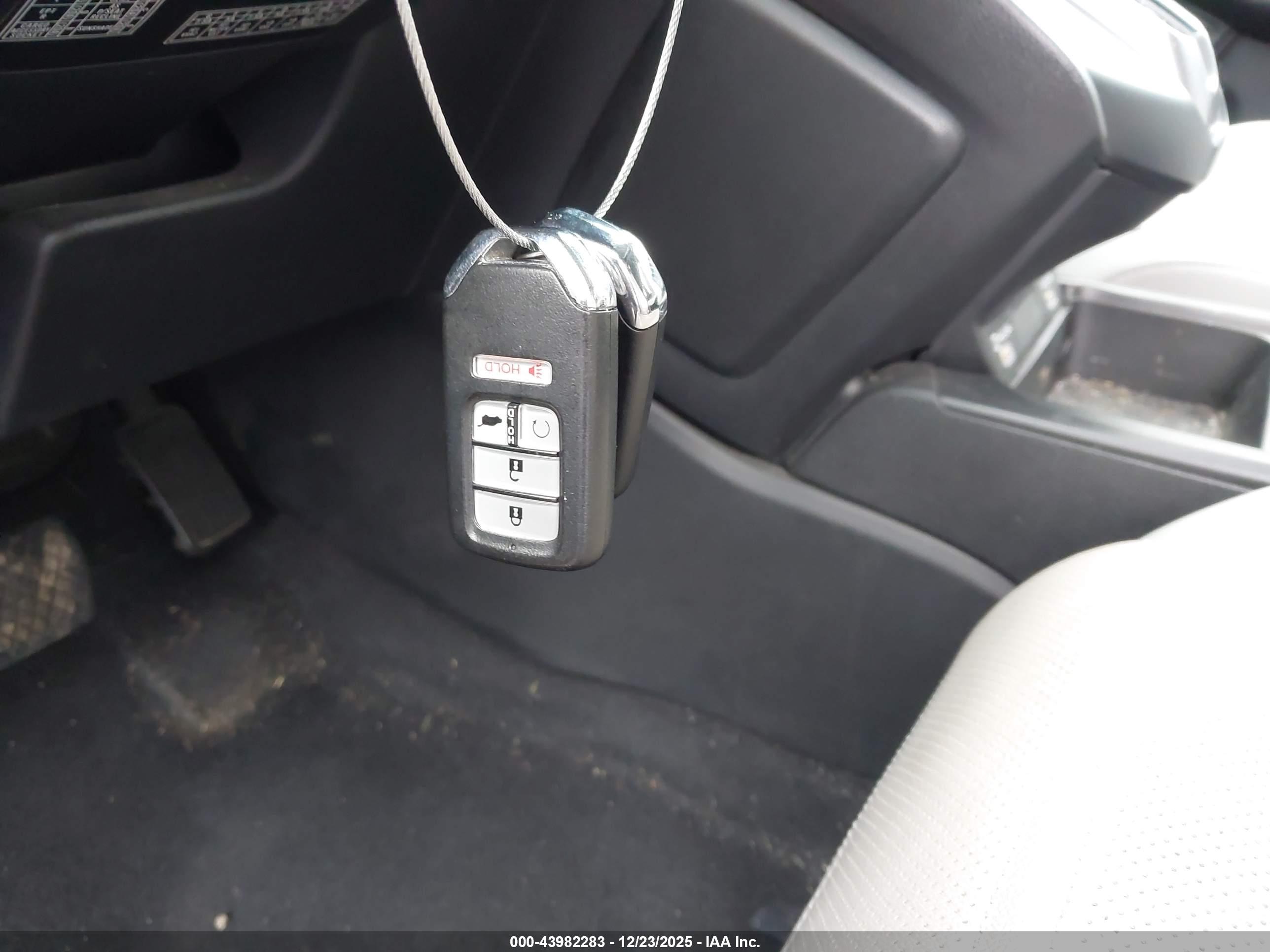 HONDA CR-V image 11