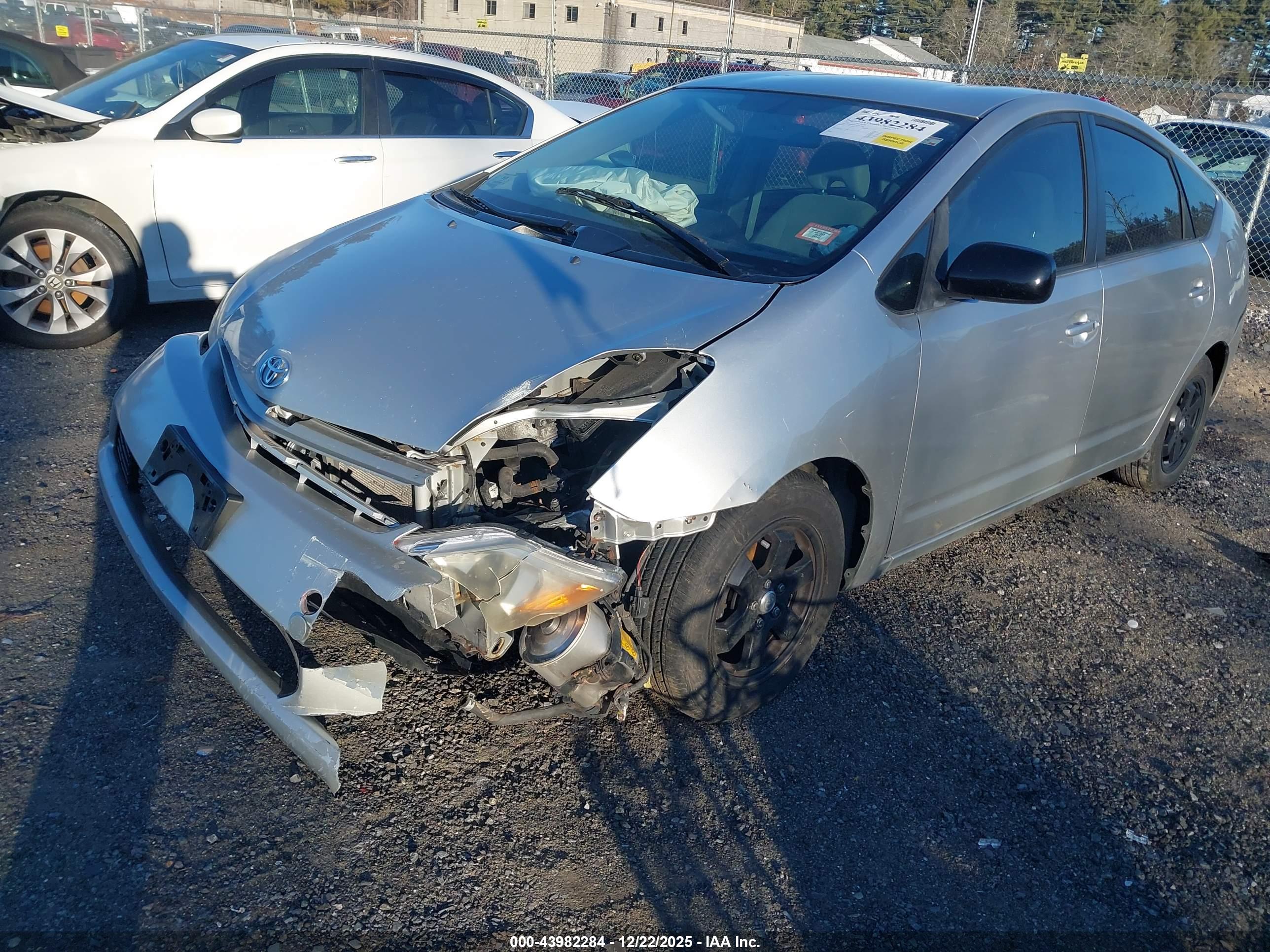 TOYOTA PRIUS image 6