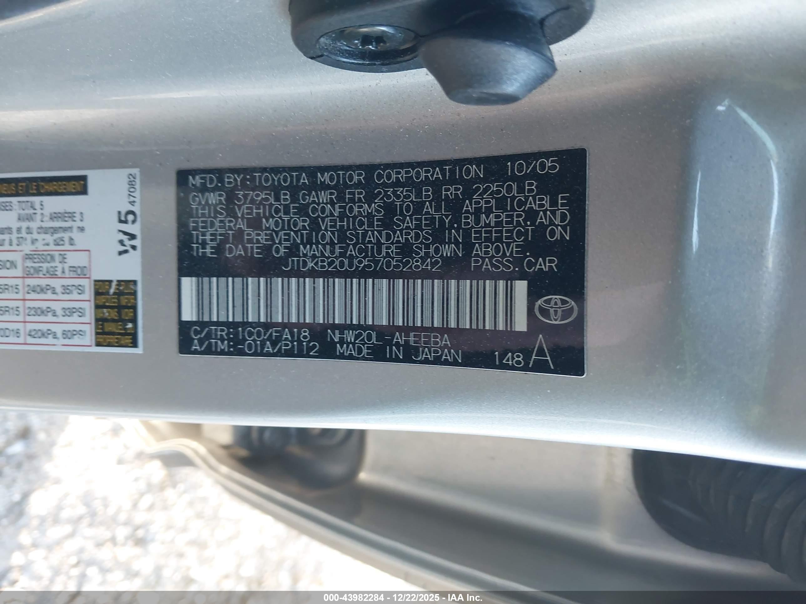 TOYOTA PRIUS image 9