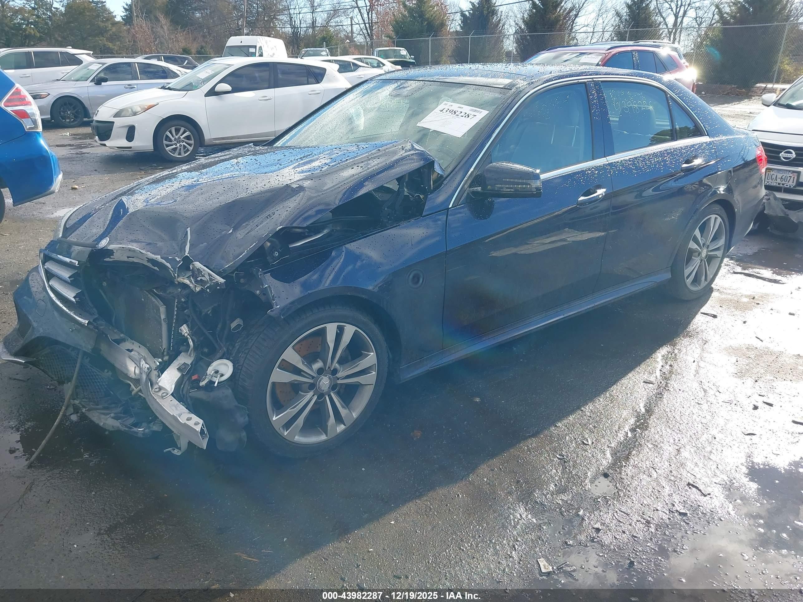 MERCEDES-BENZ E image 2