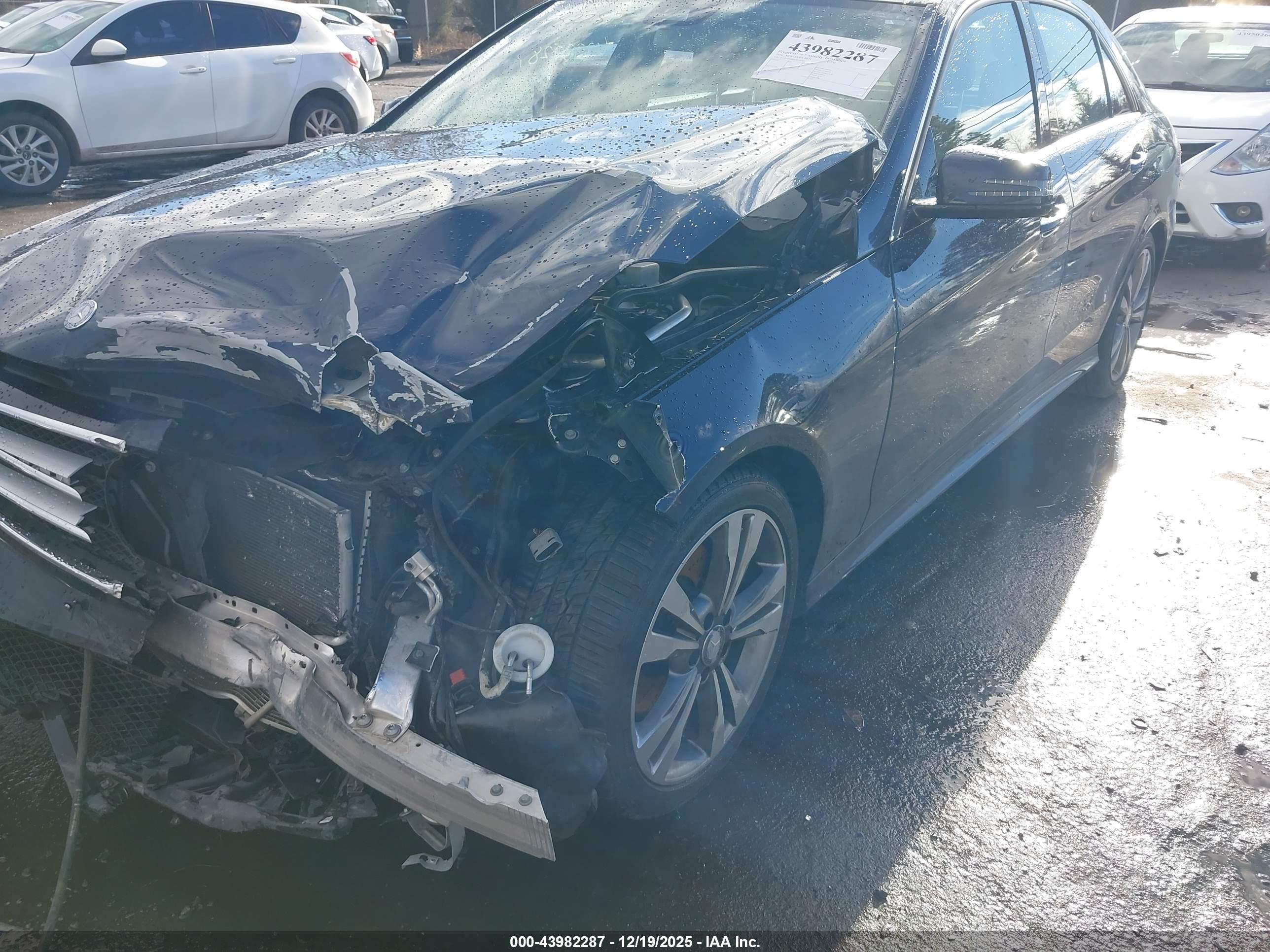 MERCEDES-BENZ E image 6