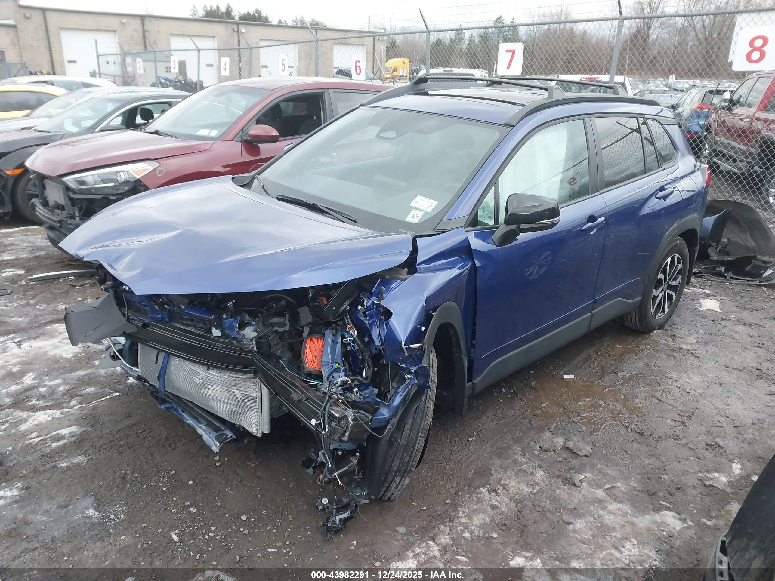 TOYOTA COROLLA image 2