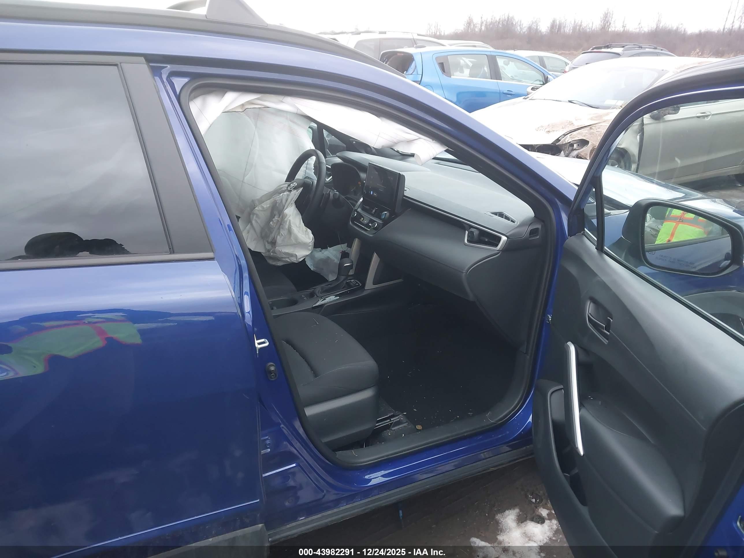 TOYOTA COROLLA image 5