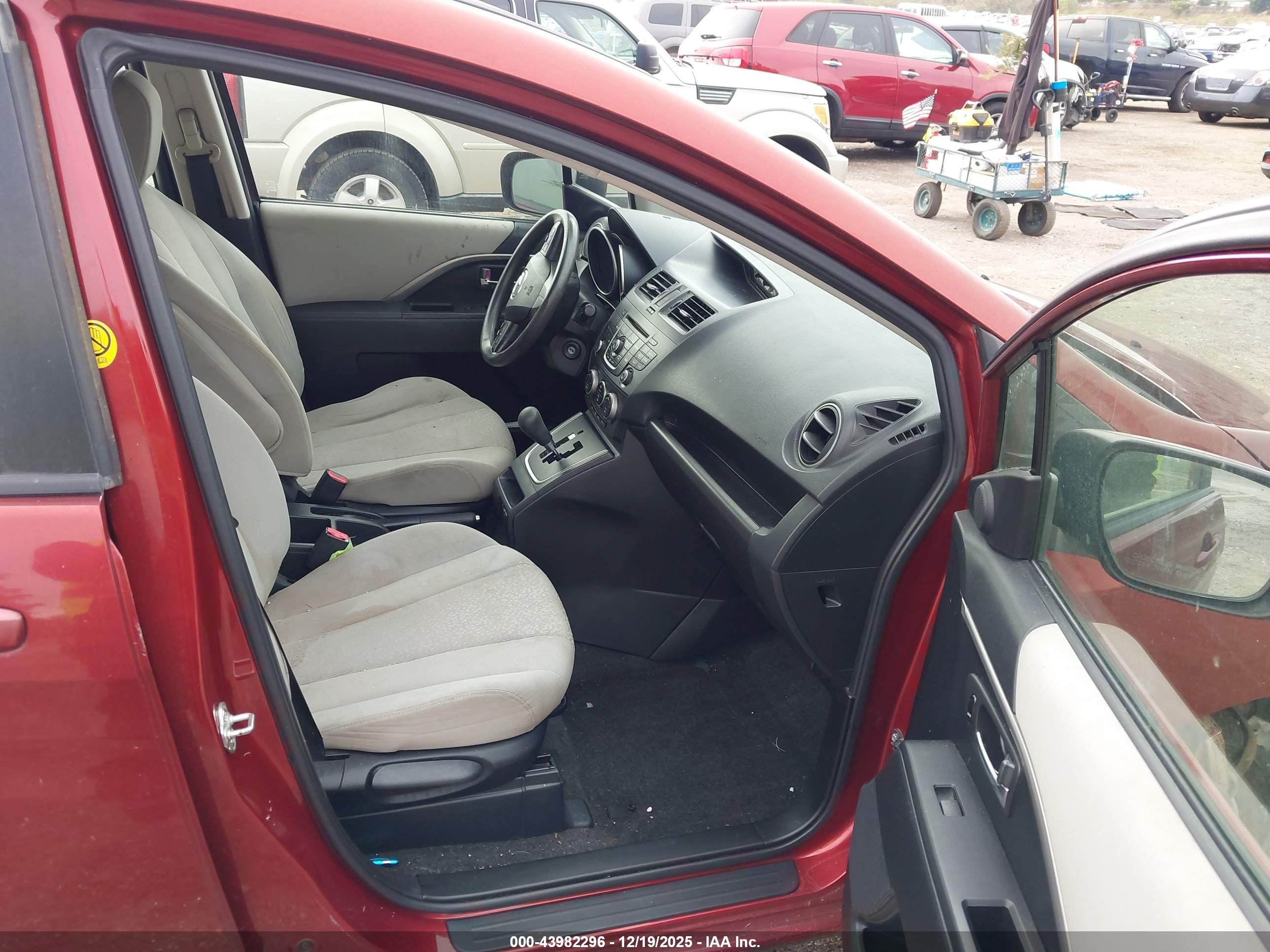 MAZDA MAZDA5 image 5