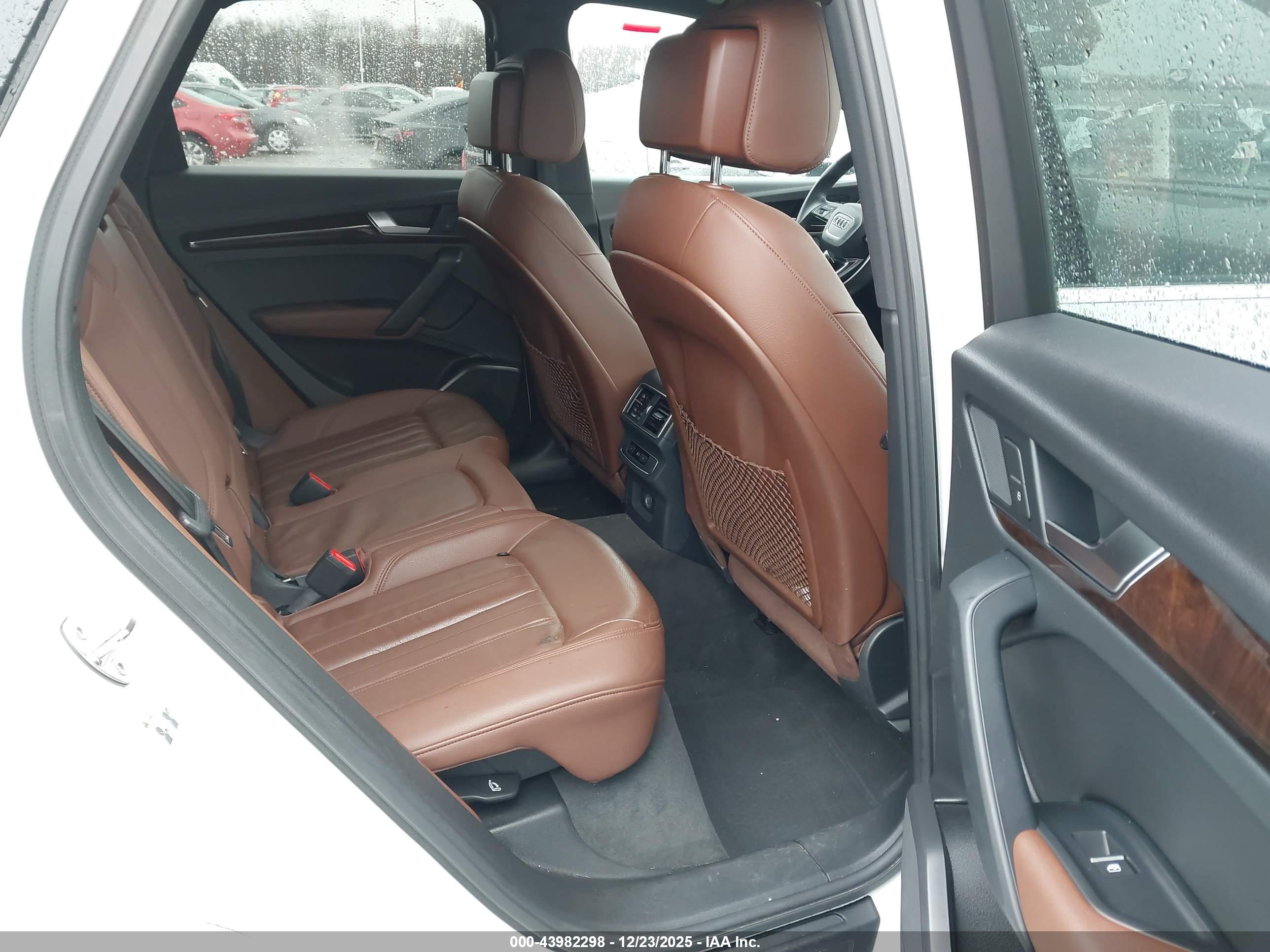 AUDI Q5 image 8