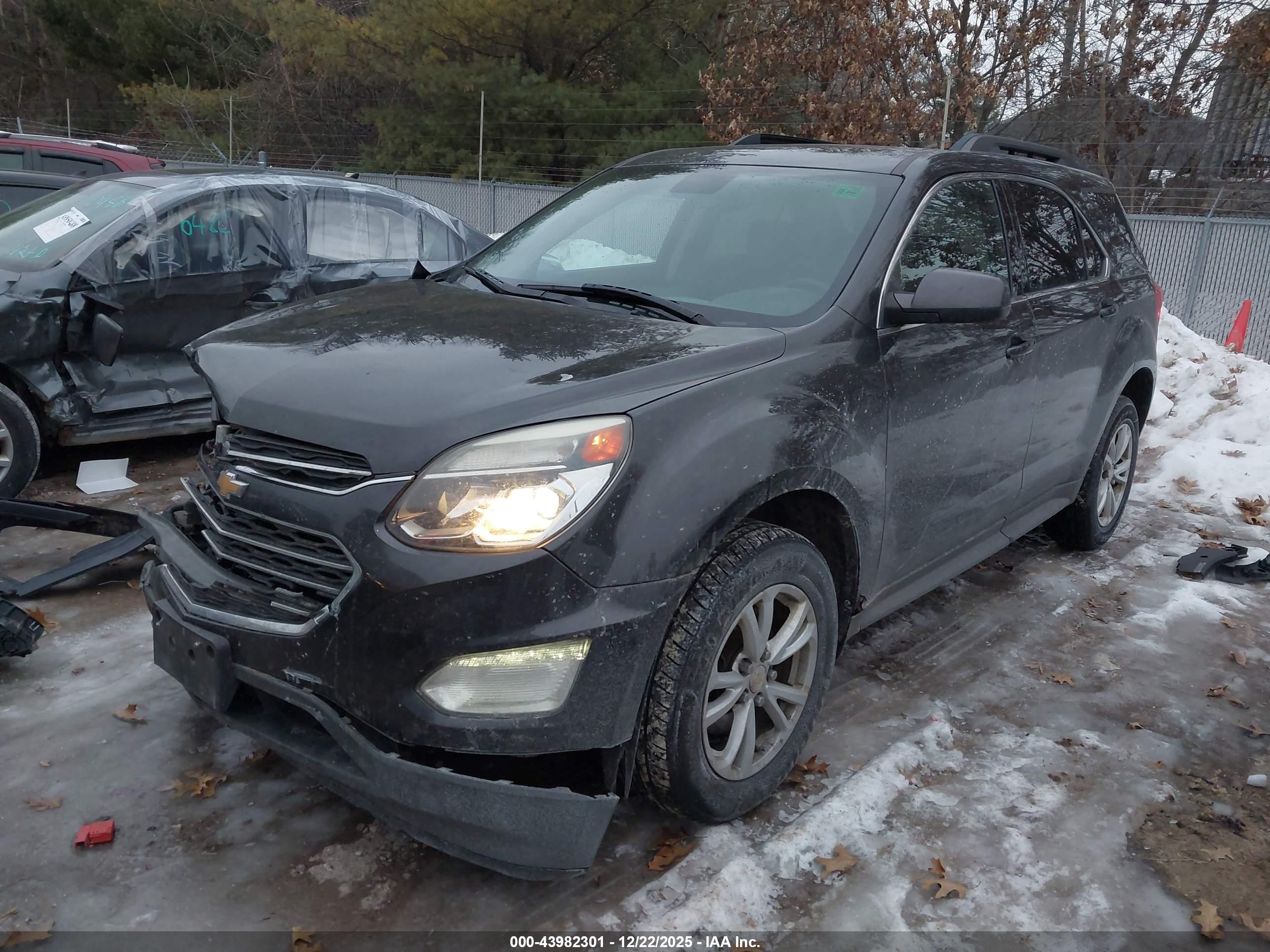 CHEVROLET EQUINOX image 2