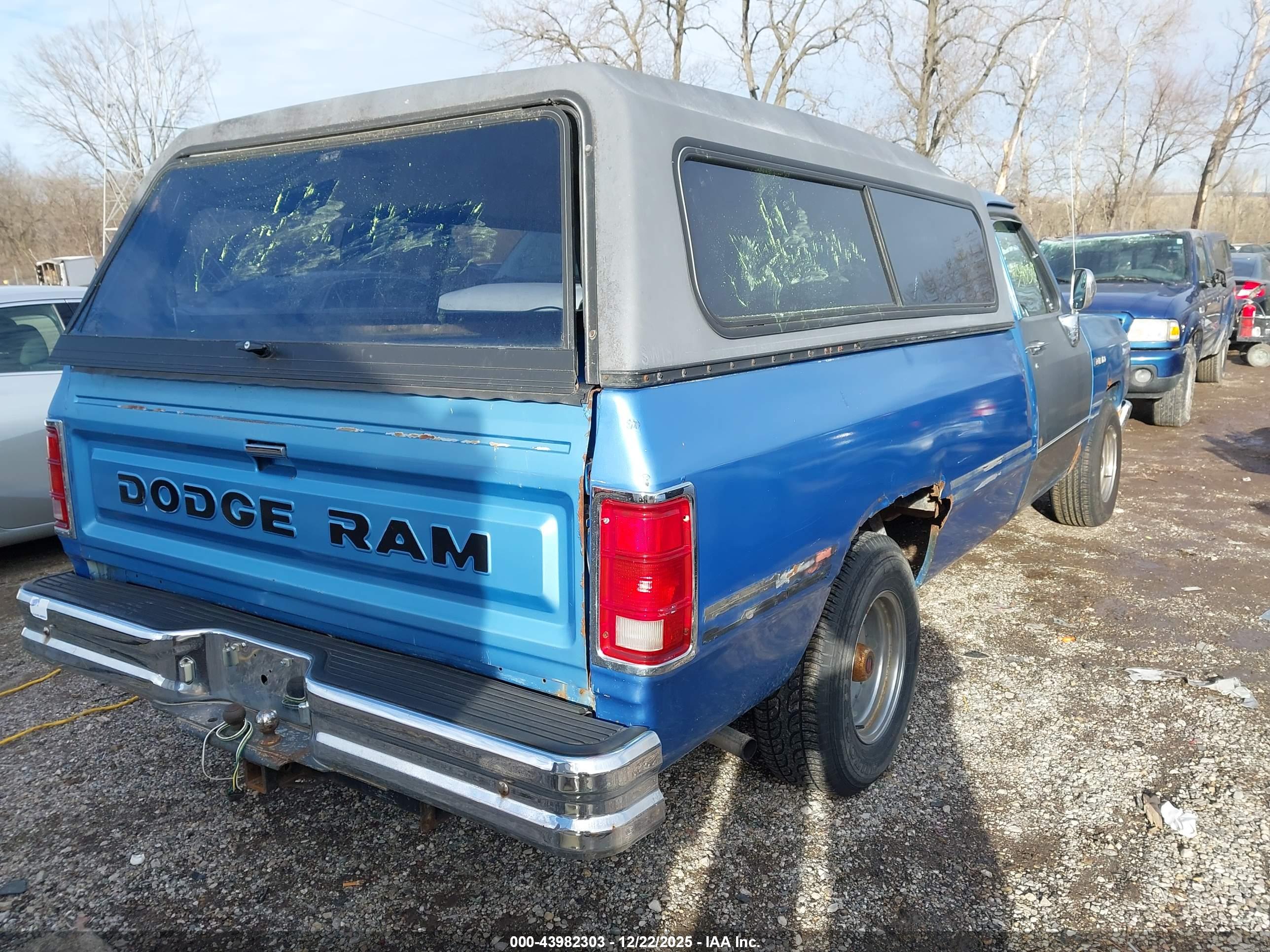 DODGE D-SERIES image 4
