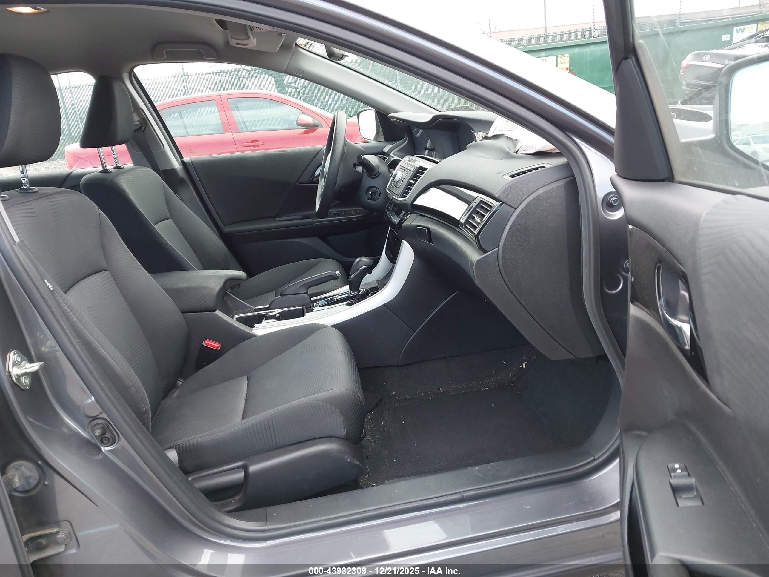 HONDA ACCORD image 5