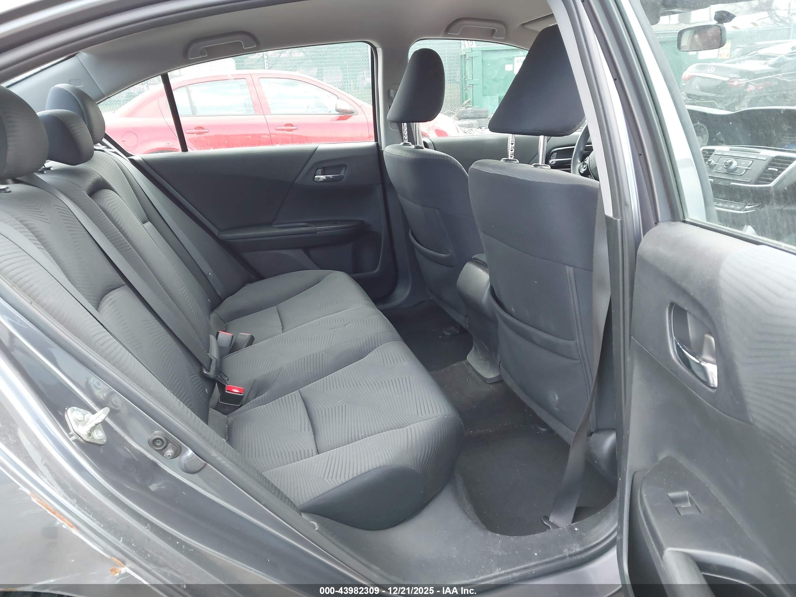 HONDA ACCORD image 8