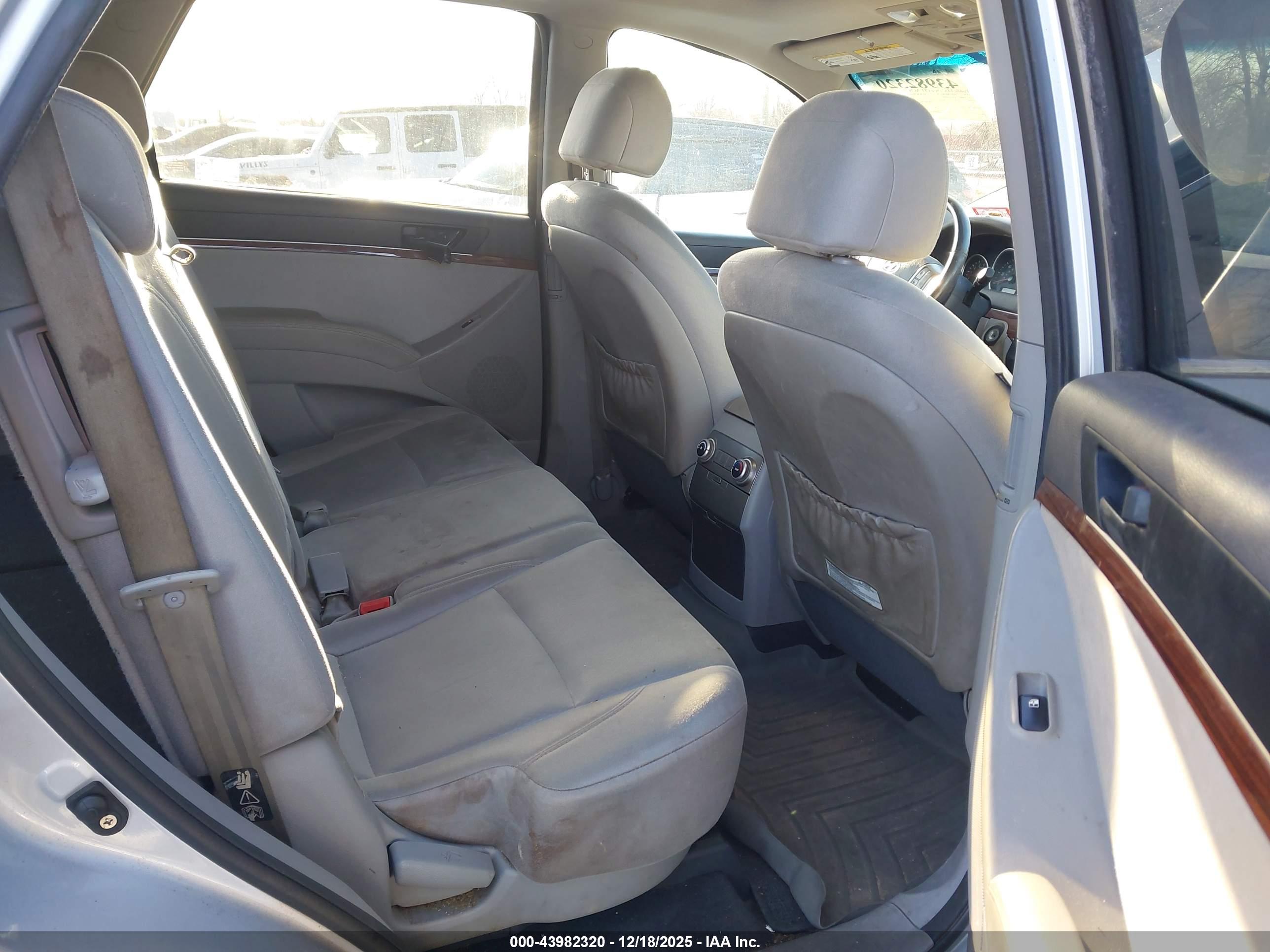 HYUNDAI VERACRUZ image 8