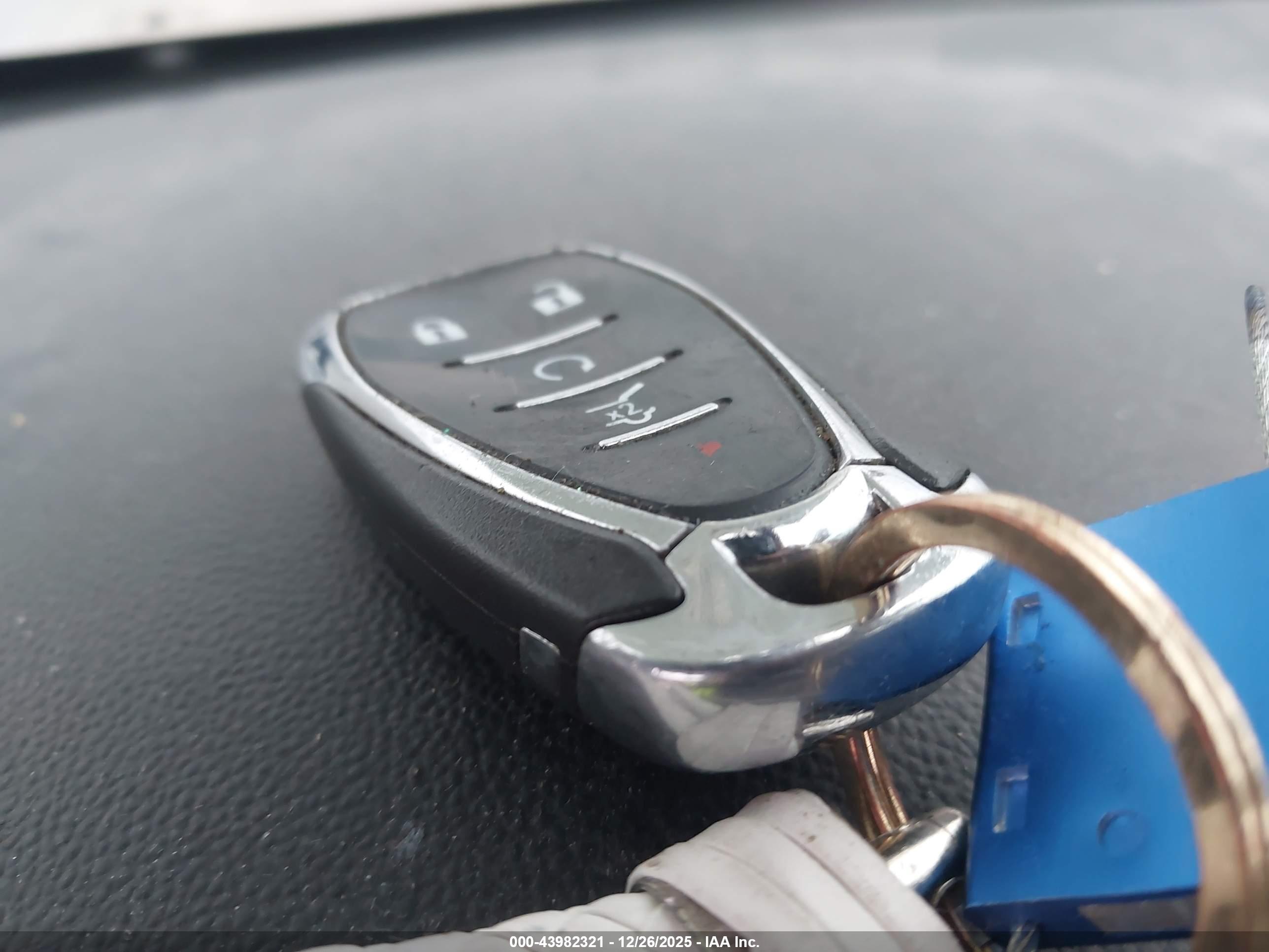 CHEVROLET TRAVERSE image 11