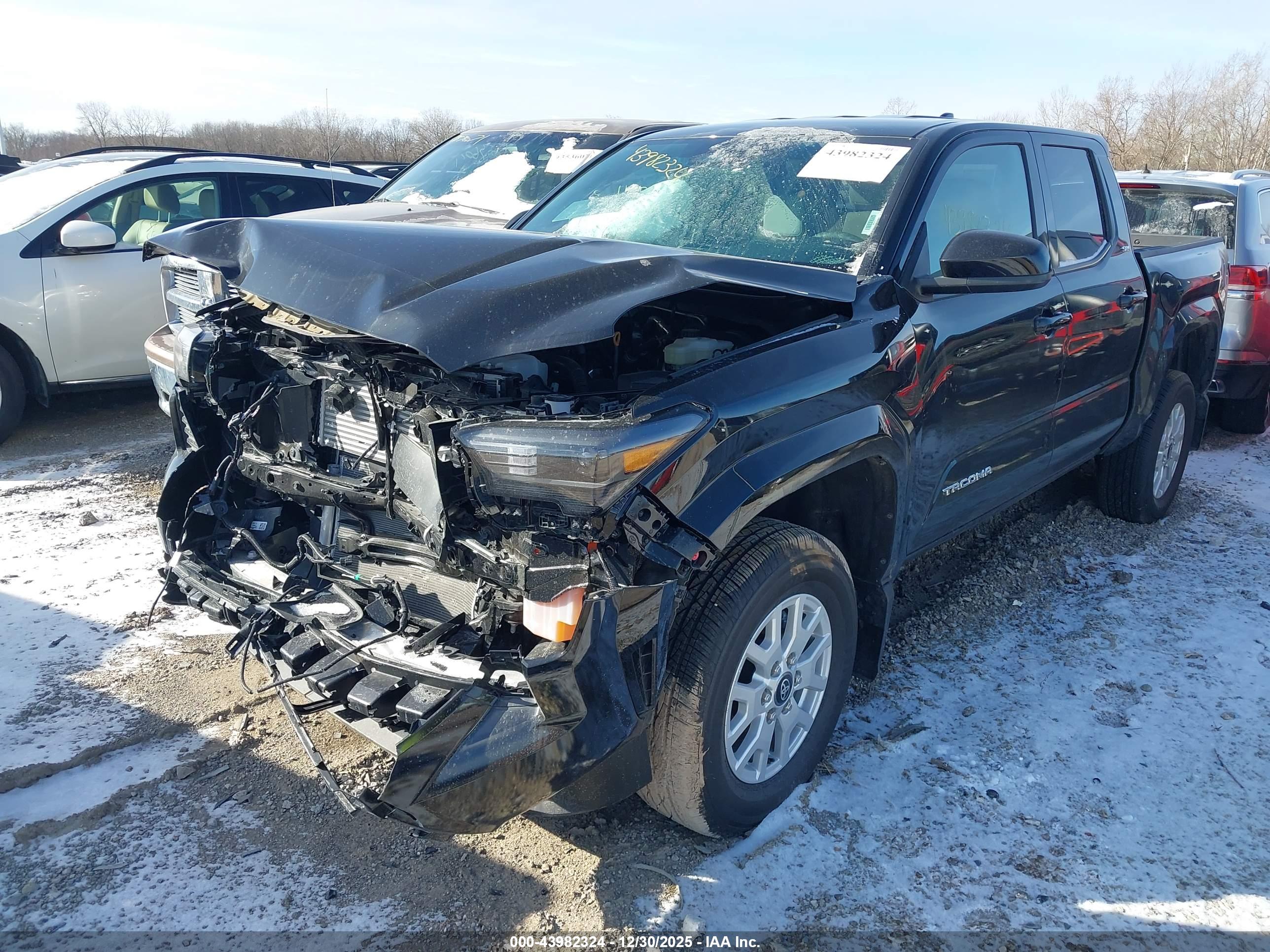 TOYOTA TACOMA image 2