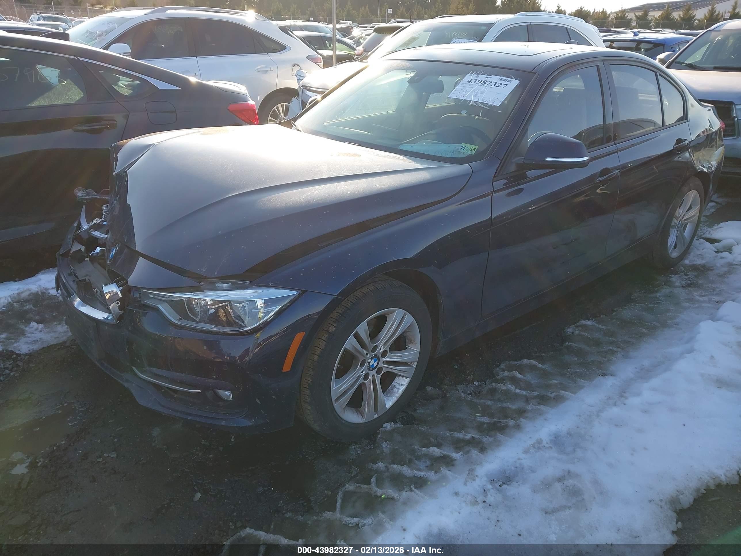 BMW 328I image 2
