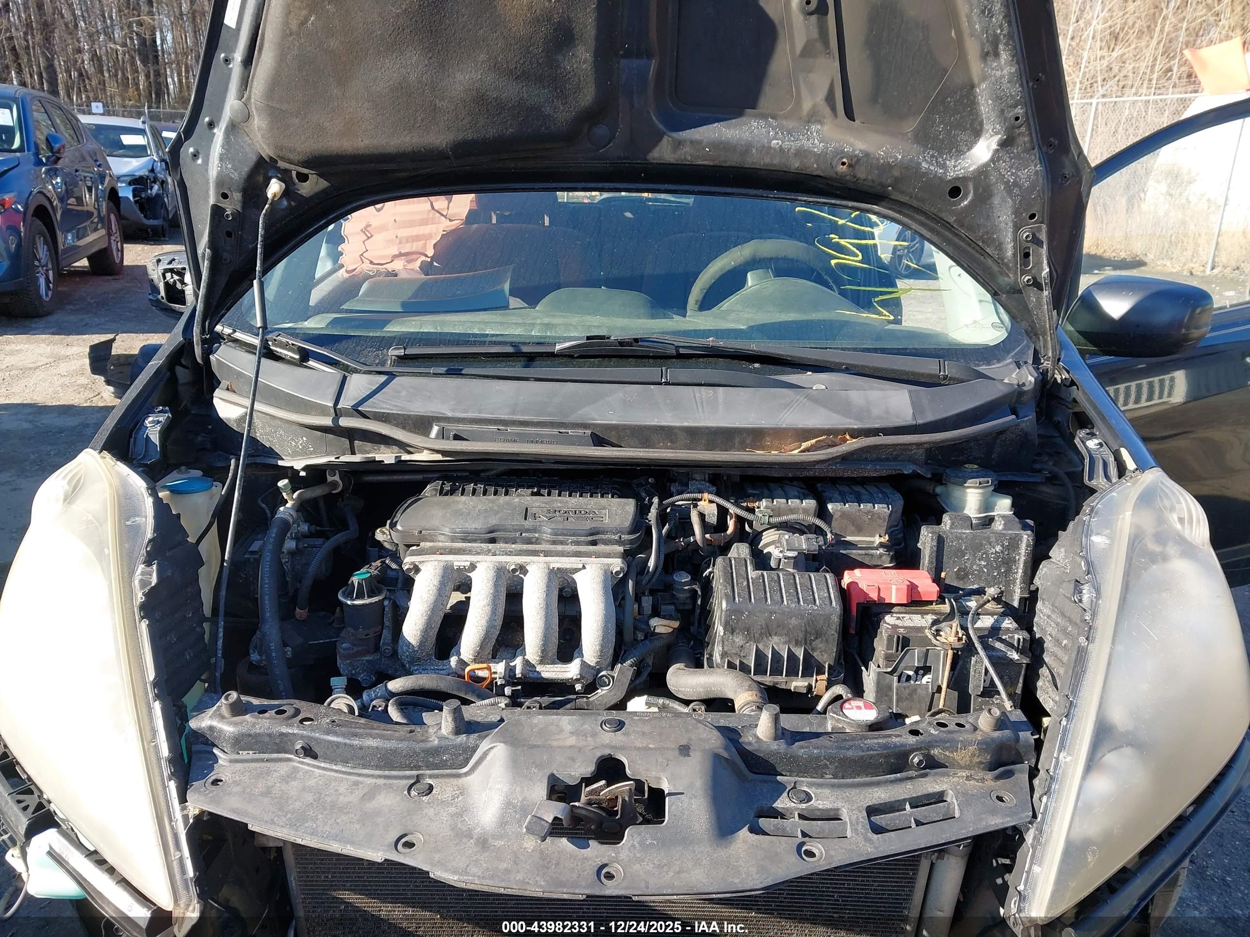 HONDA FIT image 10