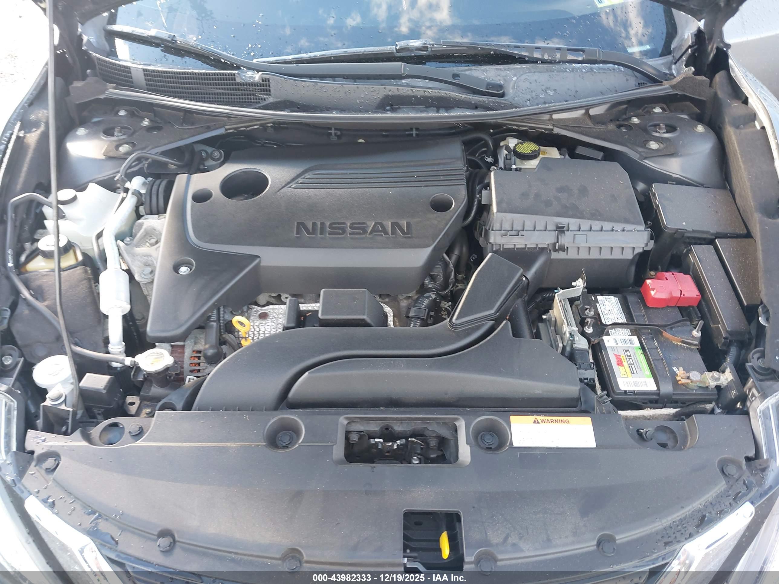NISSAN ALTIMA image 10