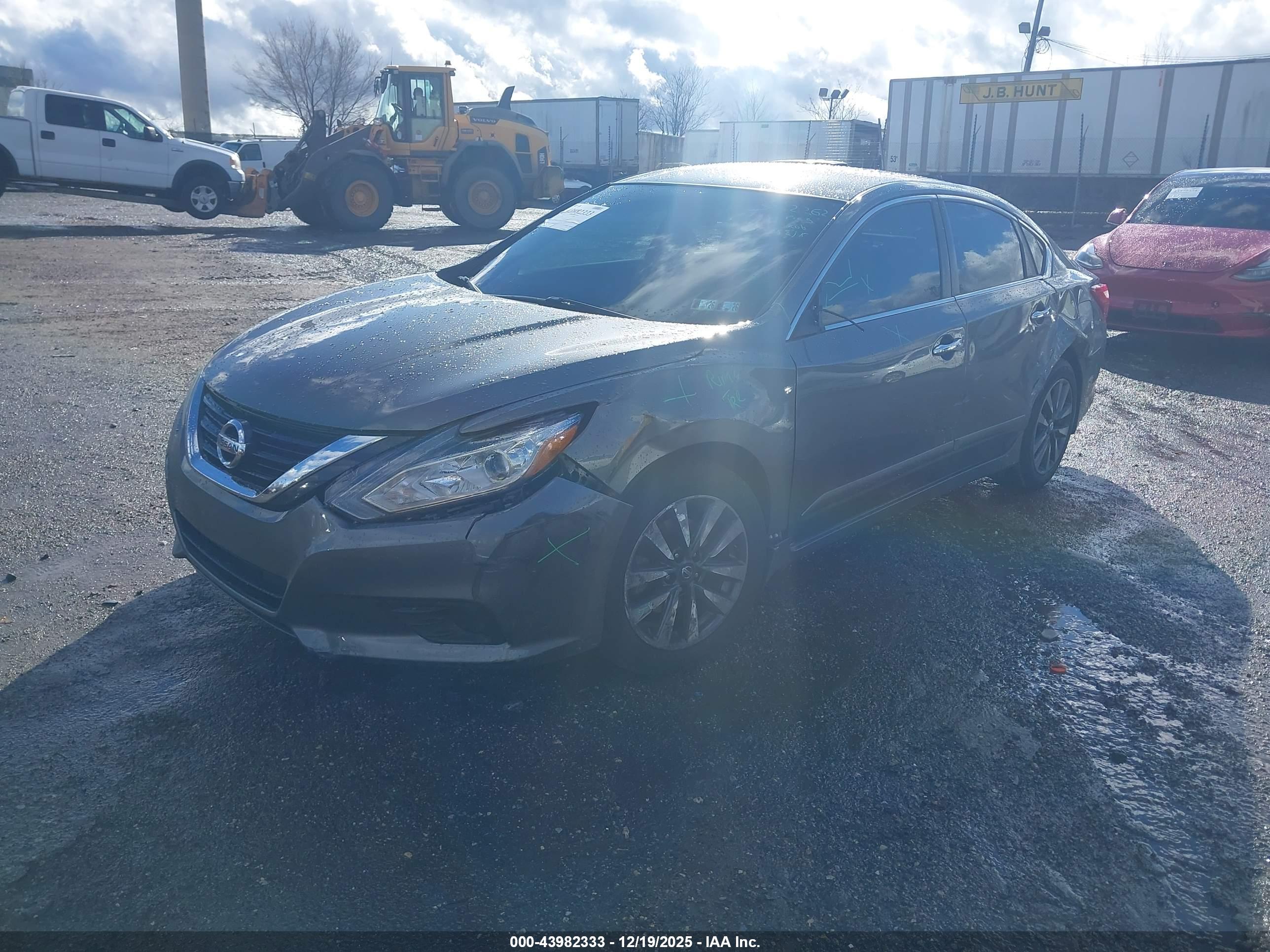 NISSAN ALTIMA image 2