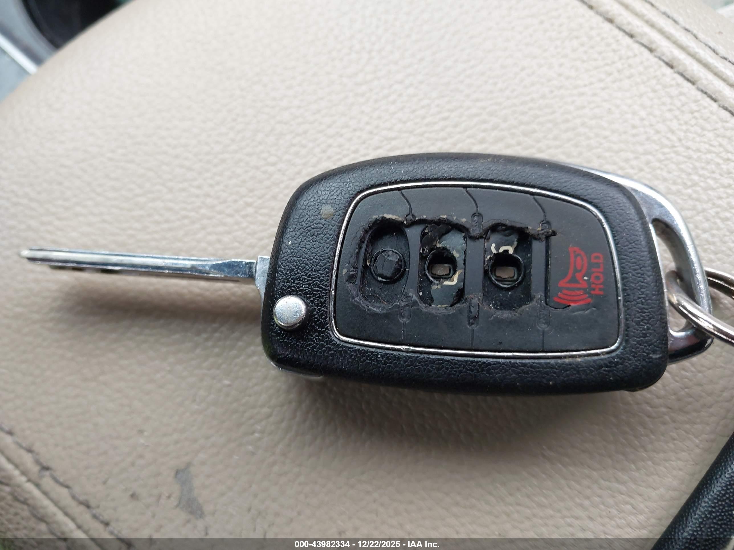 HYUNDAI SONATA image 11