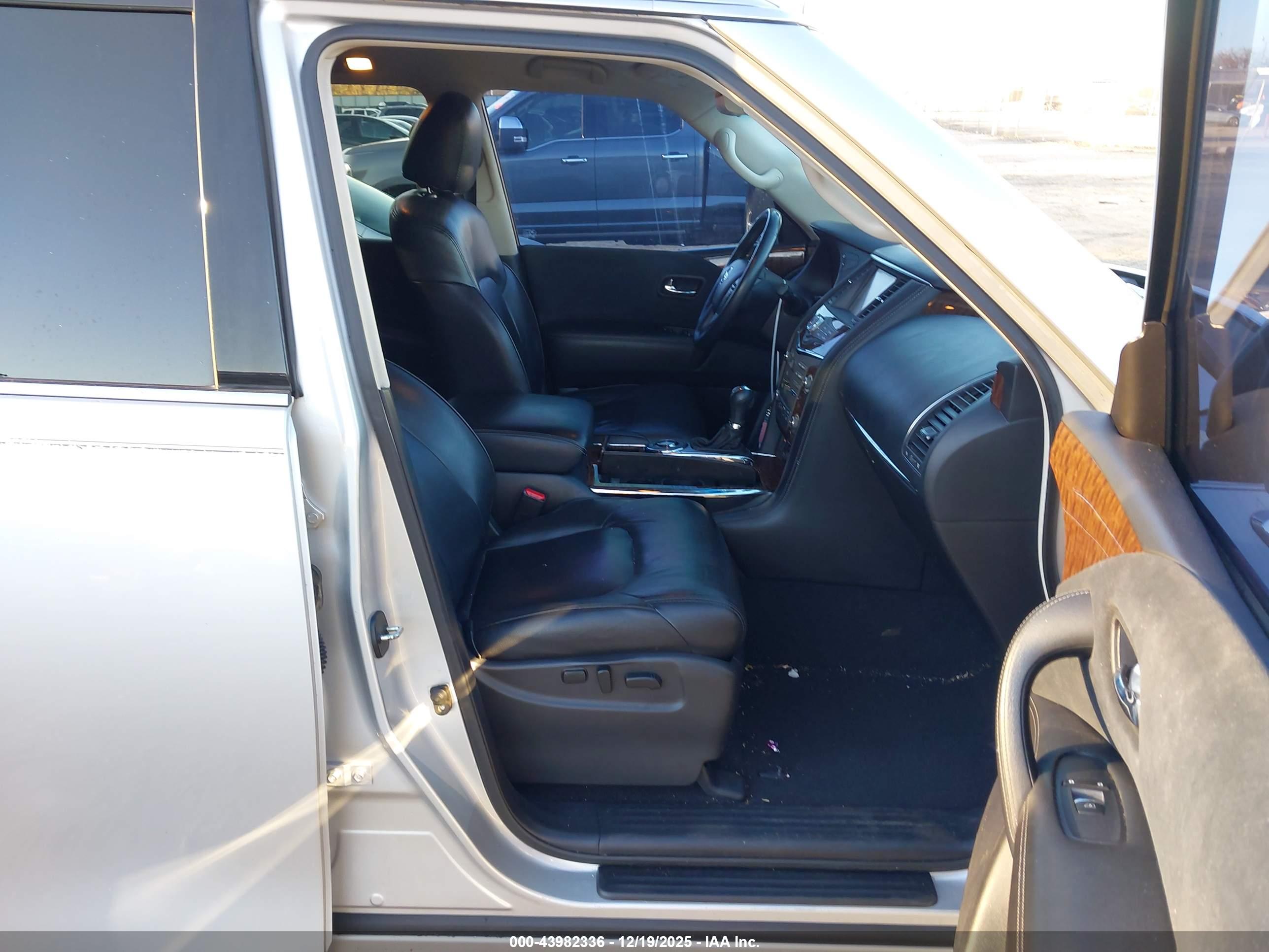 NISSAN ARMADA image 5