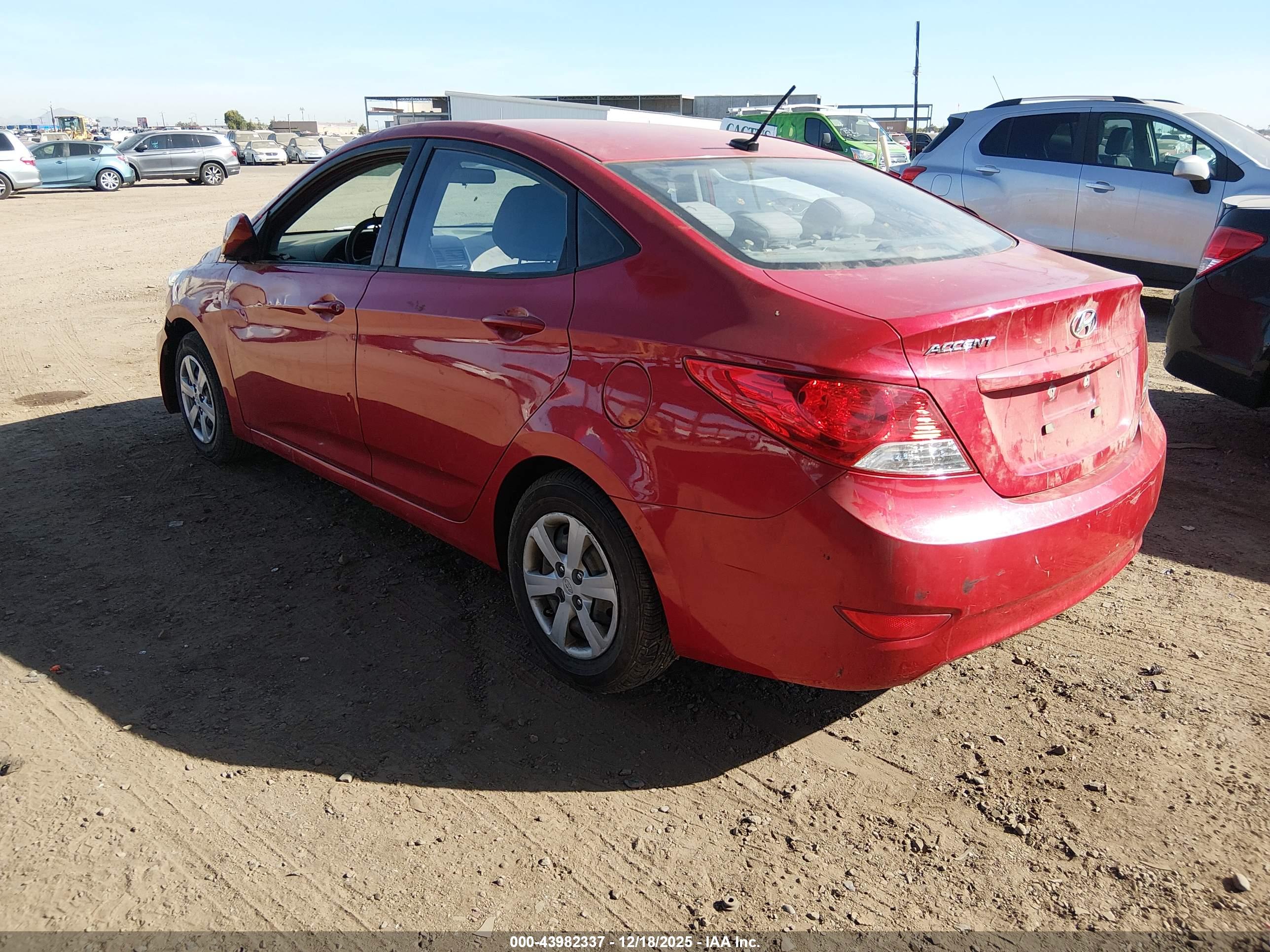 HYUNDAI ACCENT image 3