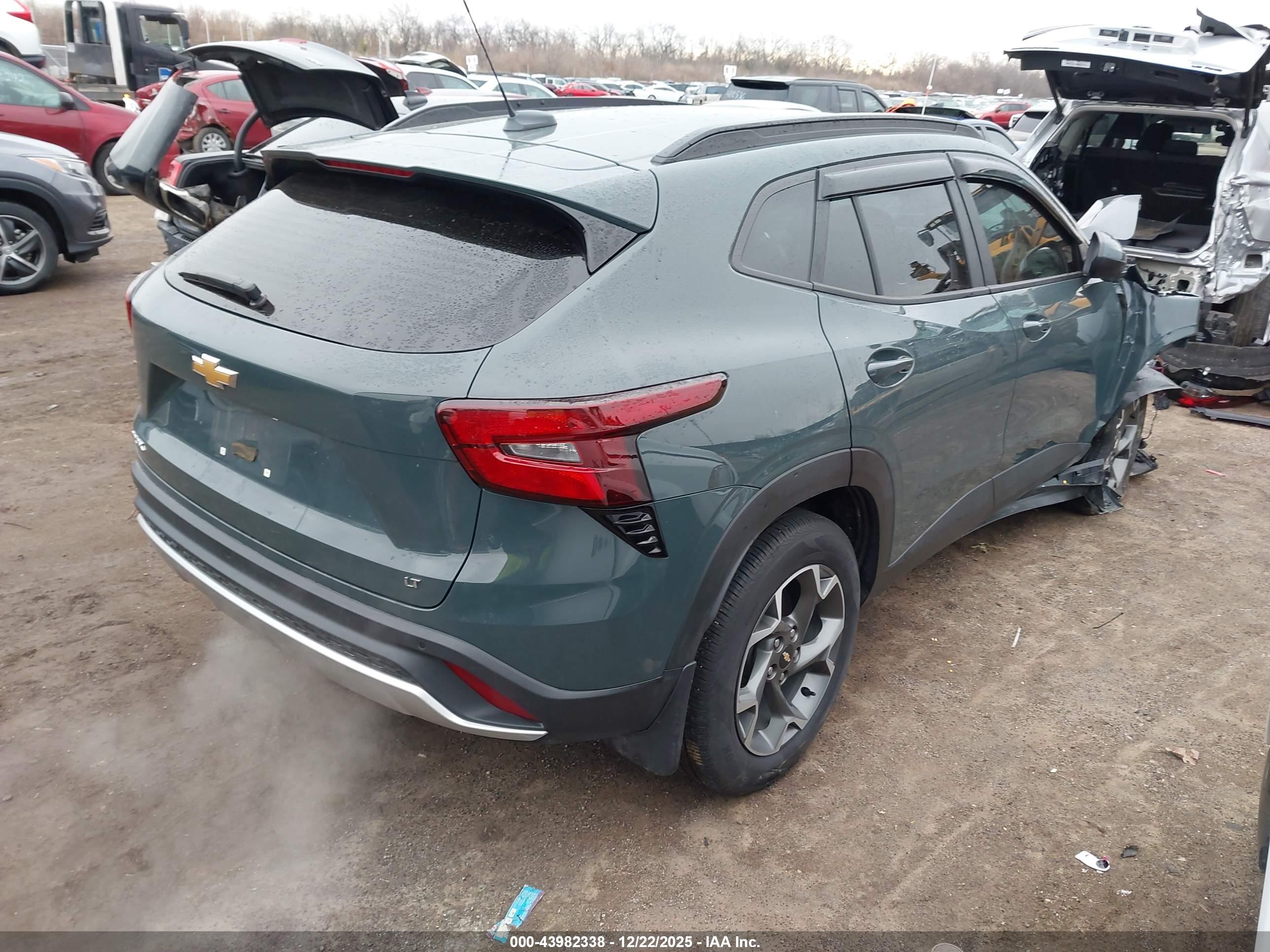 CHEVROLET TRAX image 4