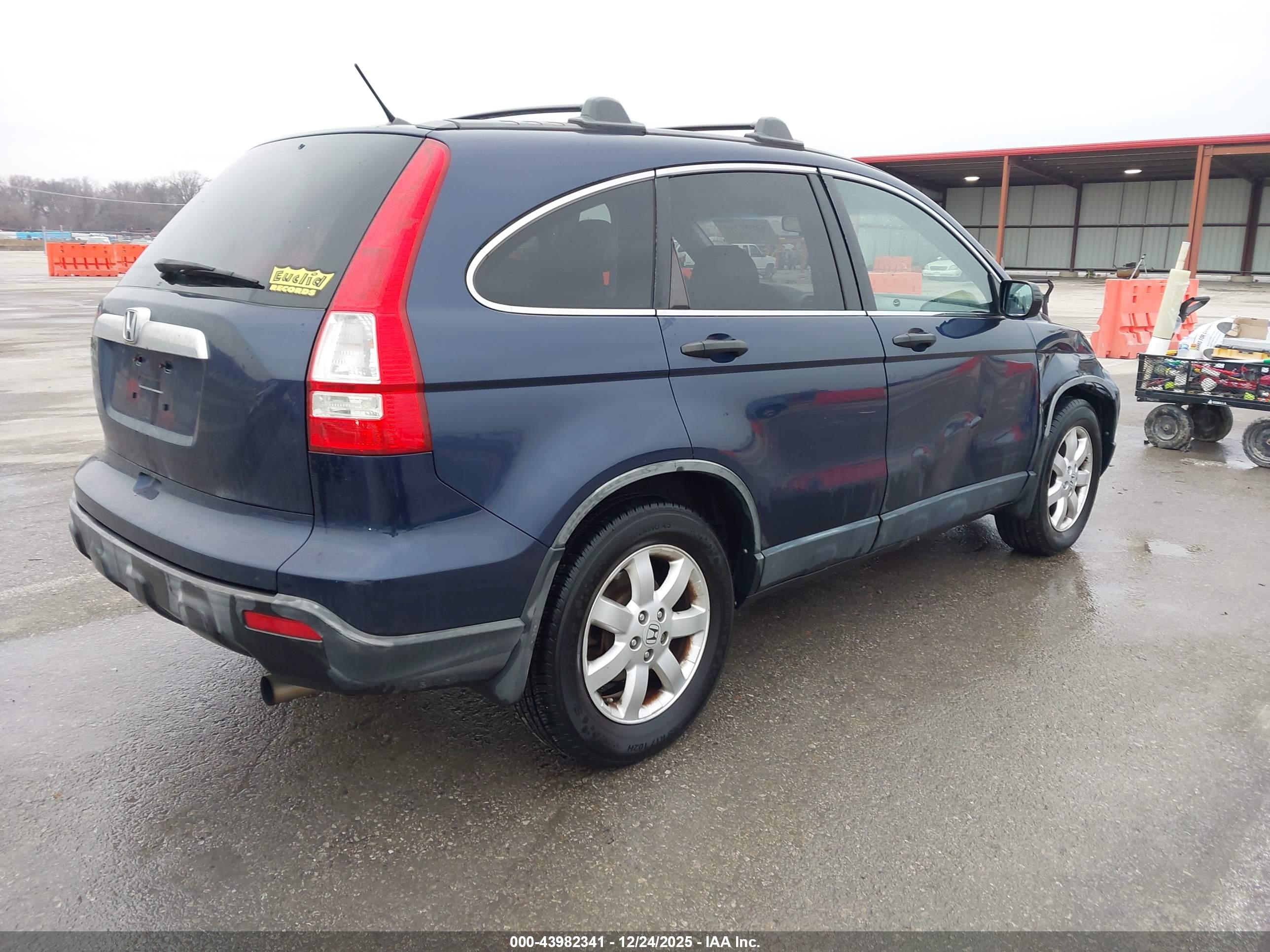 HONDA CR-V image 4