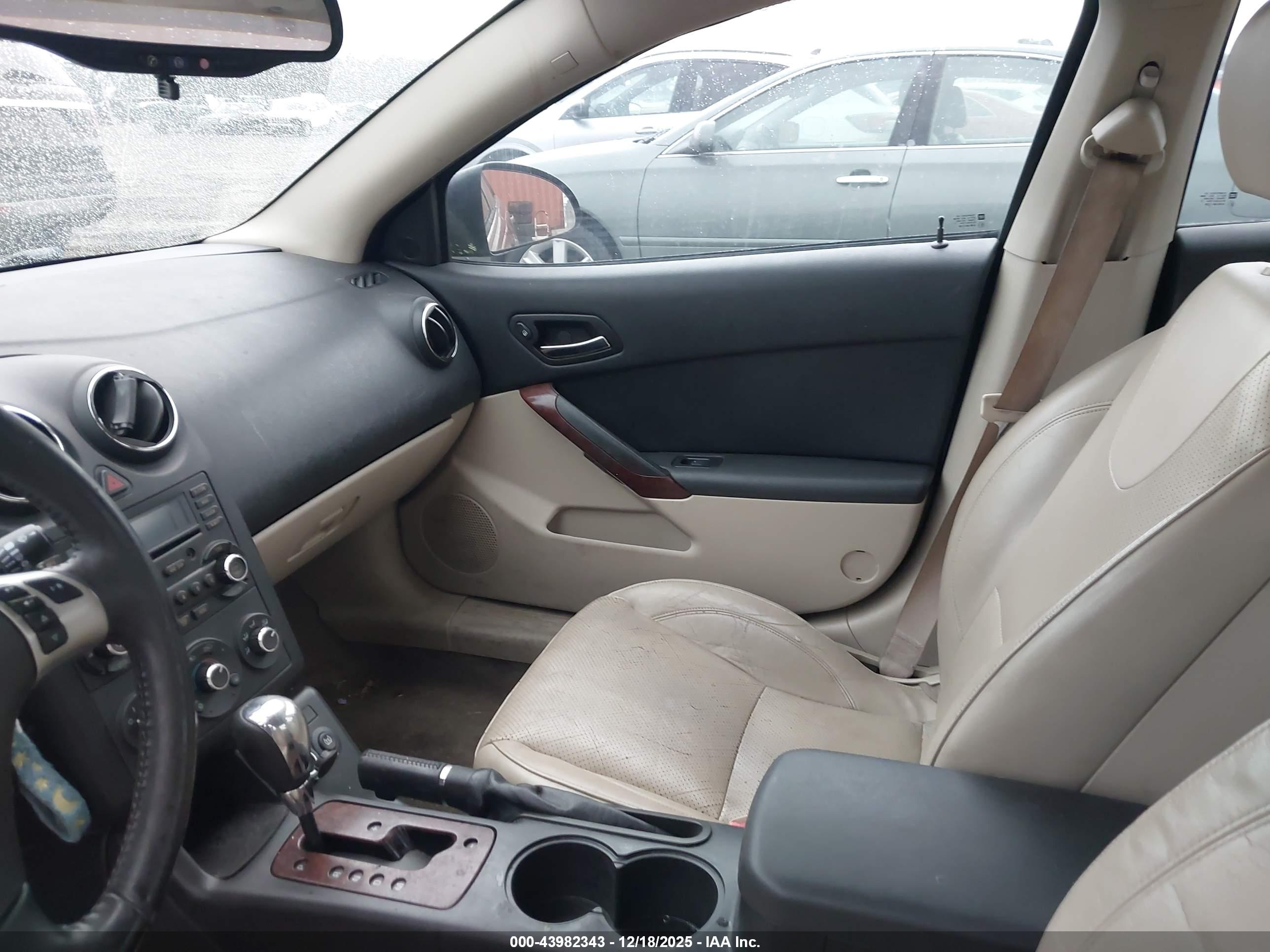 PONTIAC G6 image 5