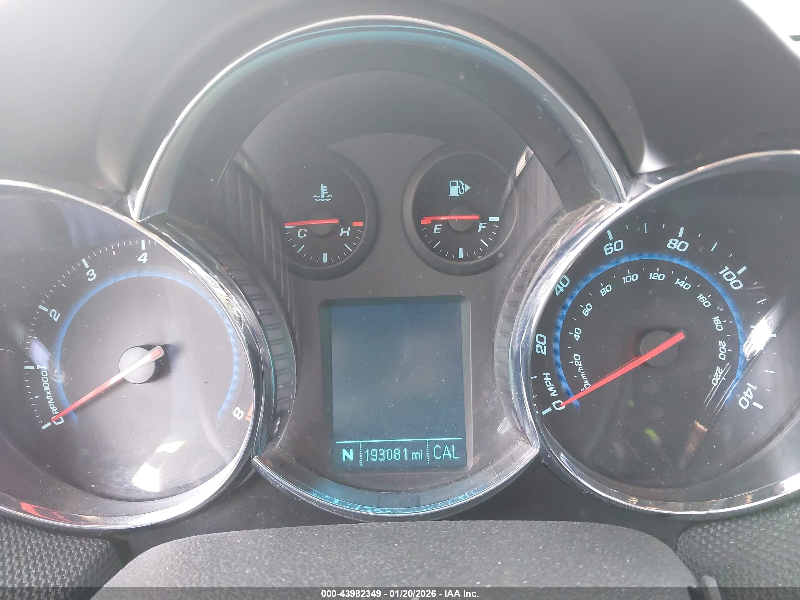 CHEVROLET CRUZE image 7