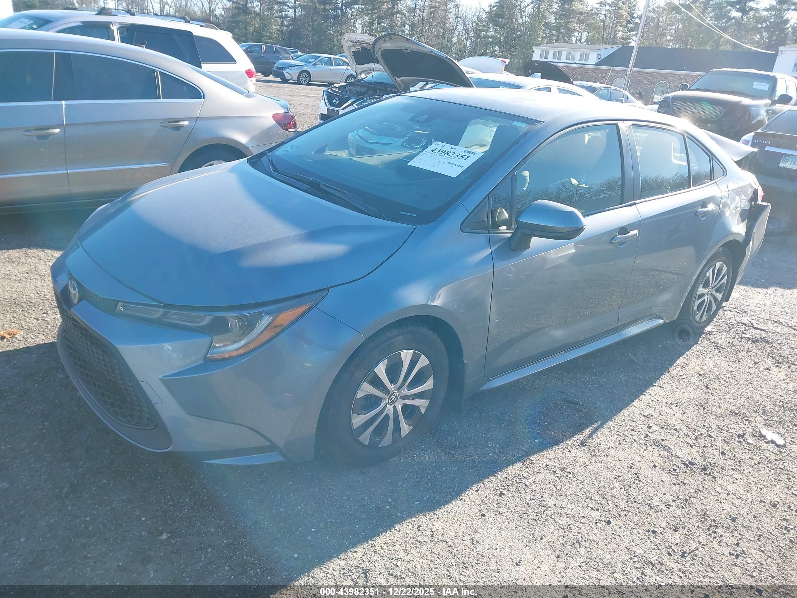 TOYOTA COROLLA image 2