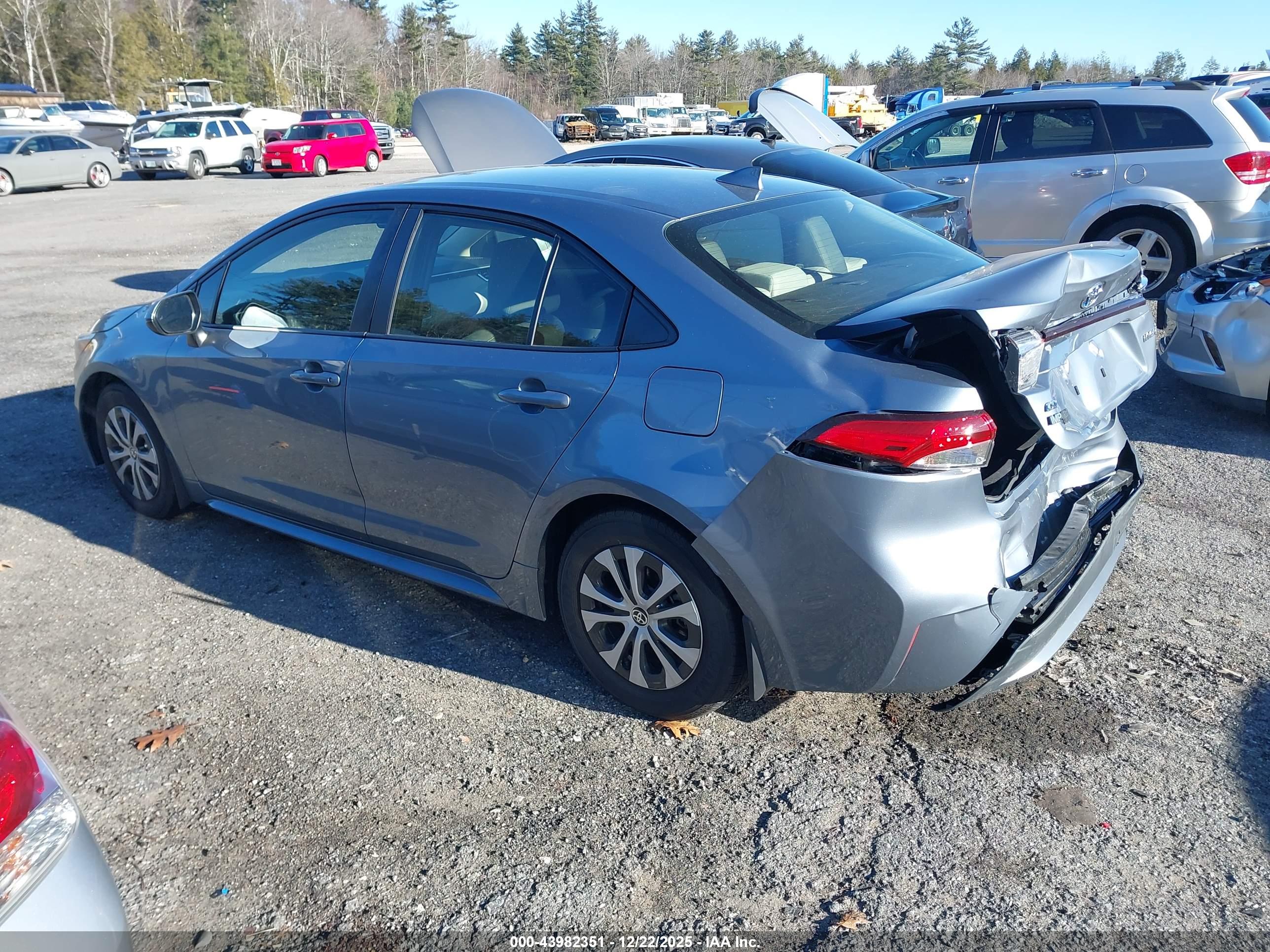 TOYOTA COROLLA image 3