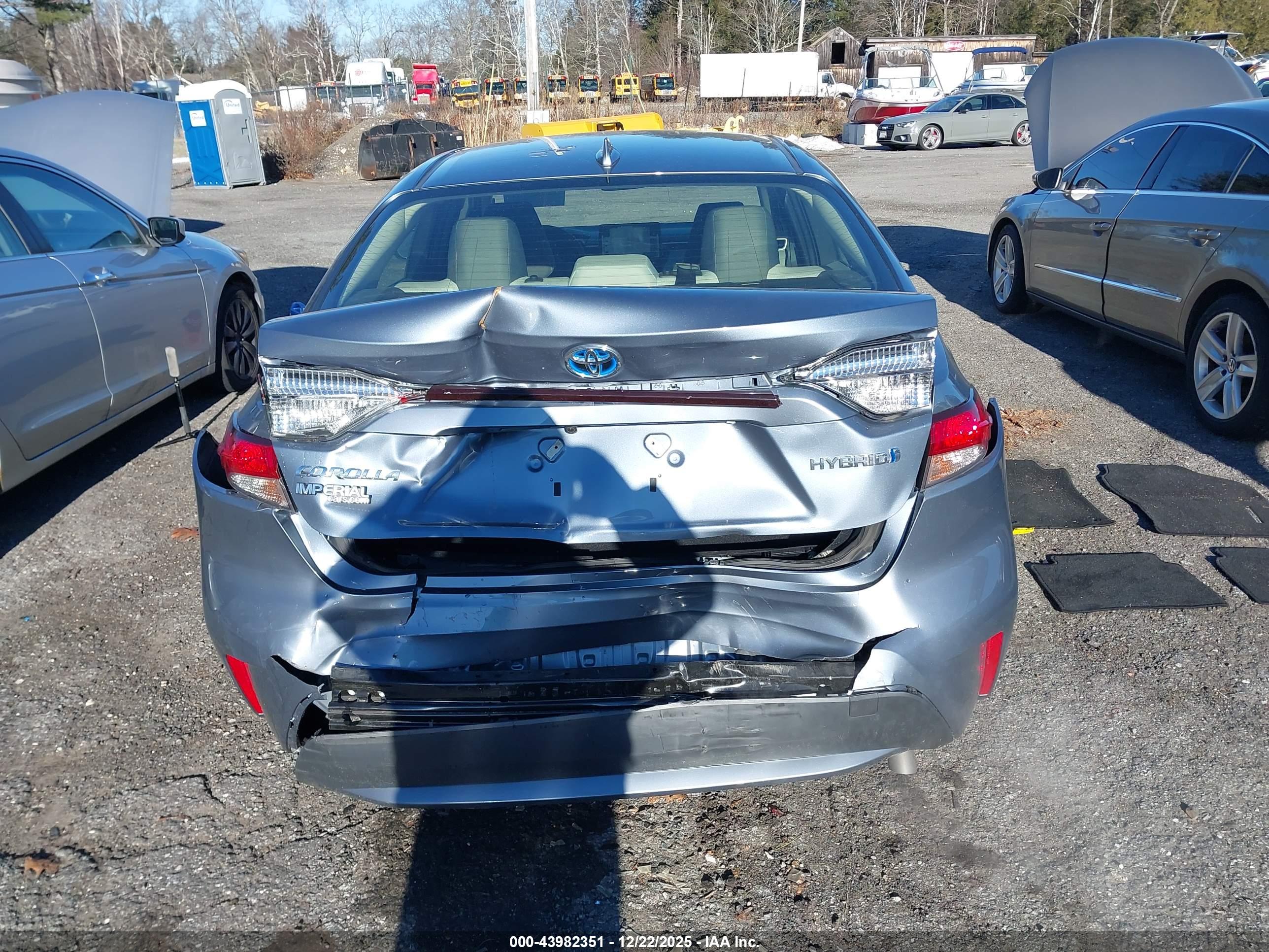 TOYOTA COROLLA image 6