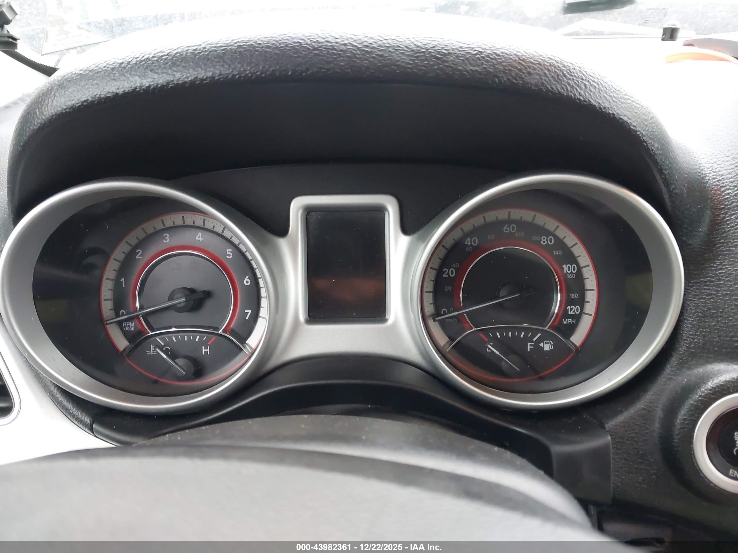 DODGE JOURNEY image 7