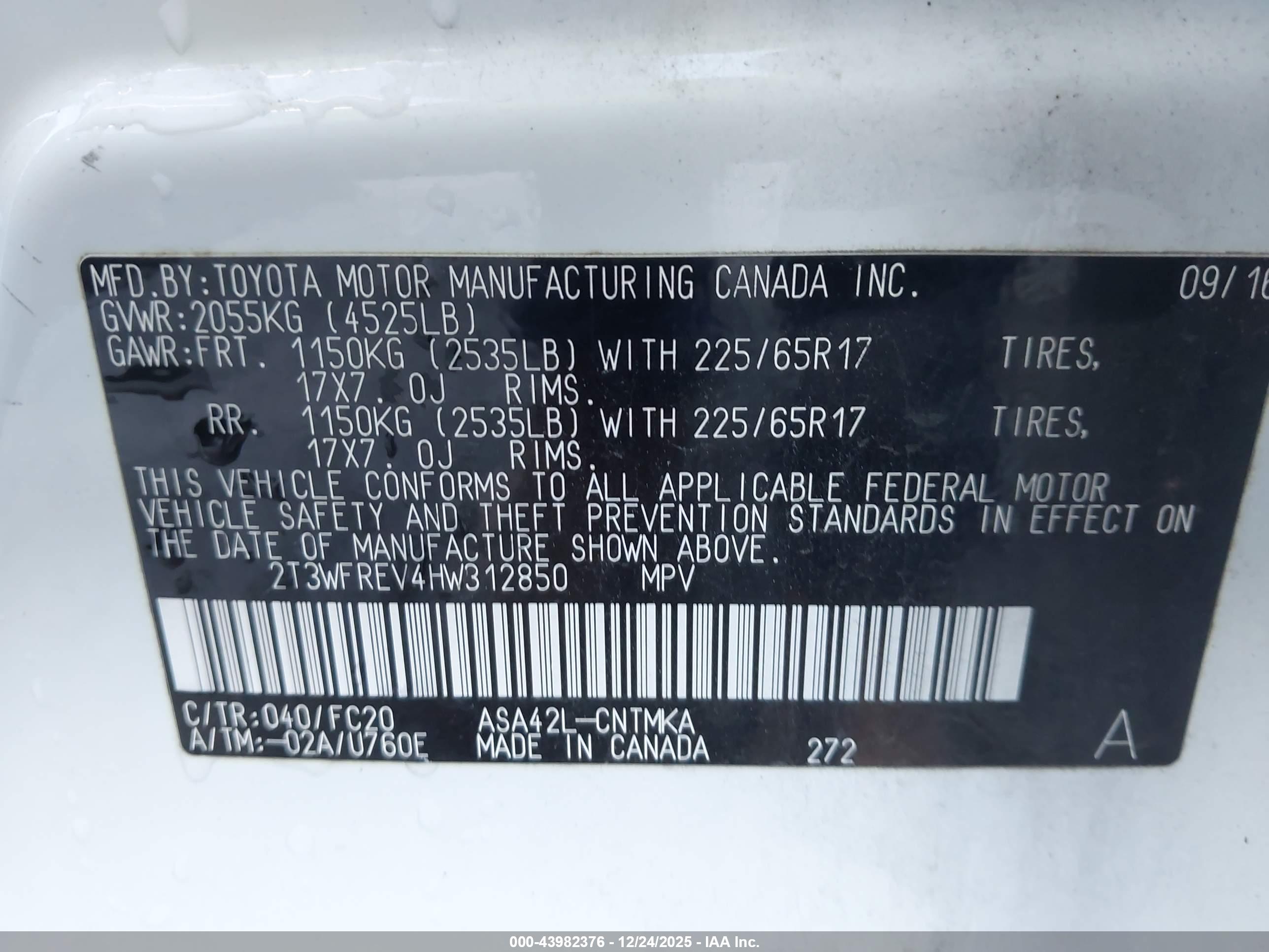 TOYOTA RAV4 image 9