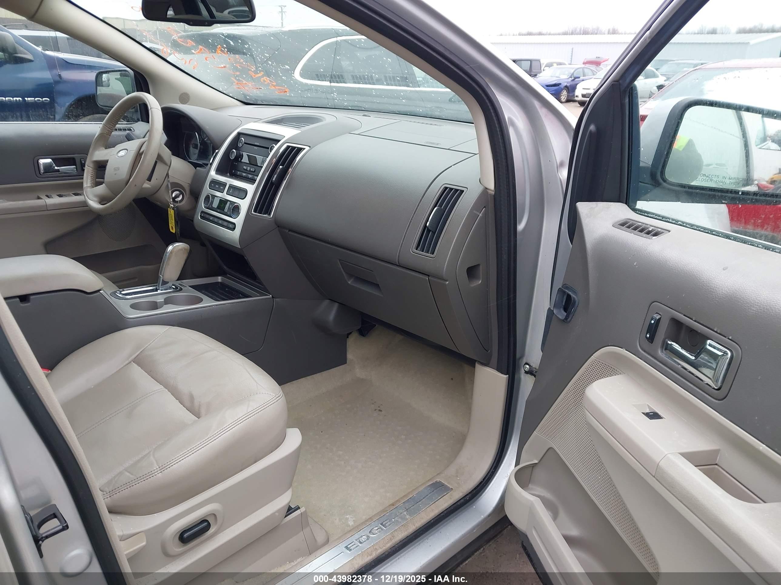 FORD EDGE image 5