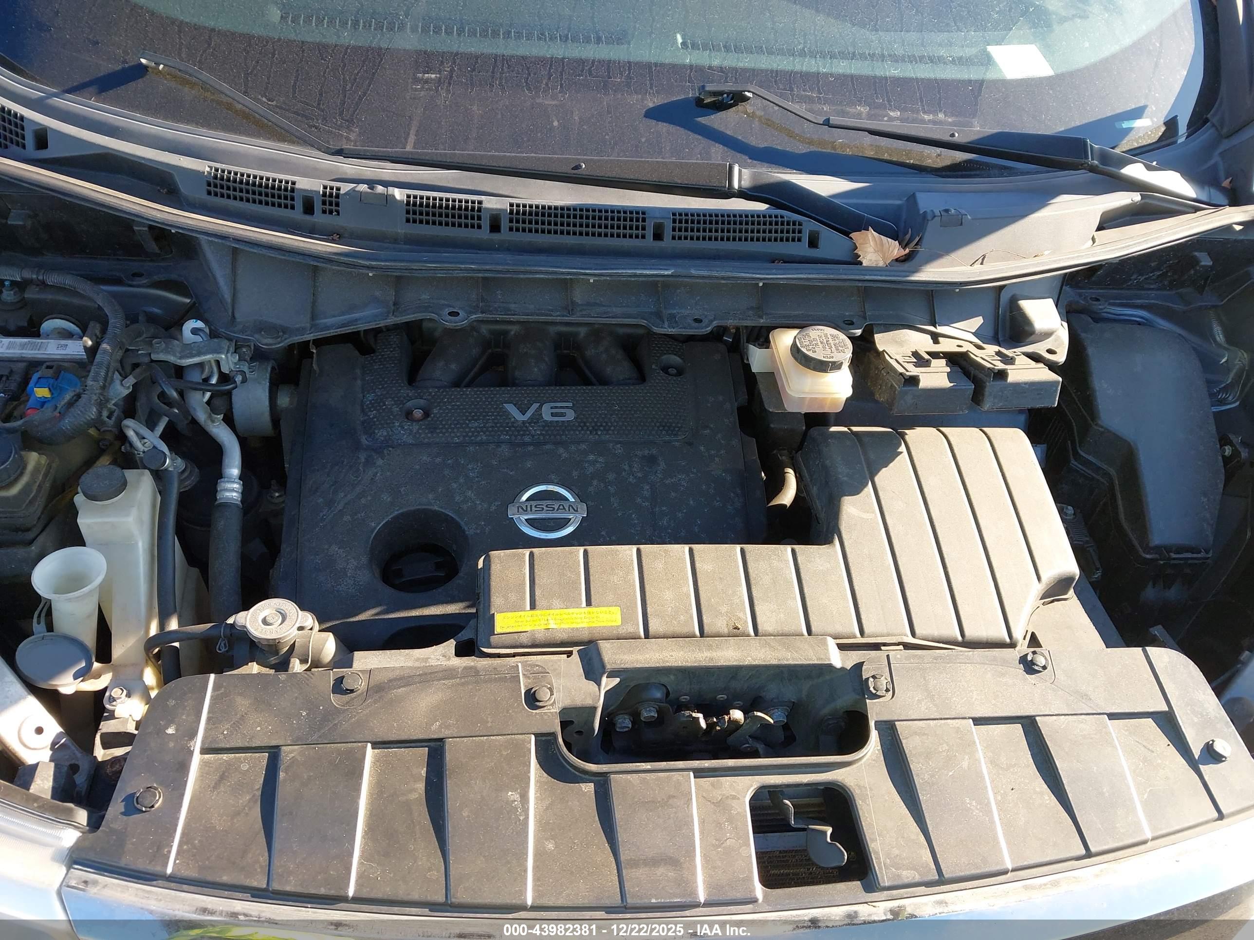 NISSAN QUEST image 10