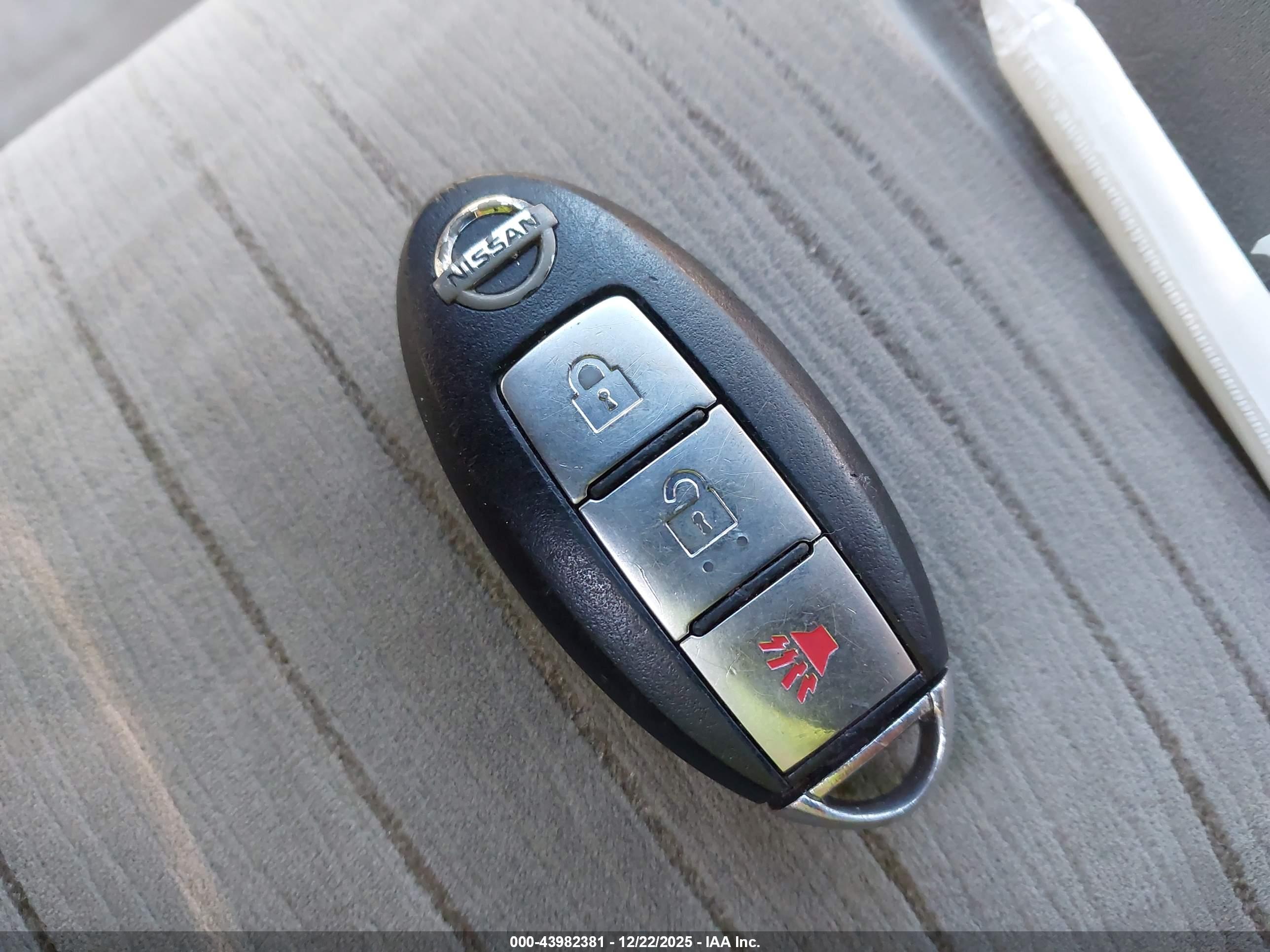 NISSAN QUEST image 11