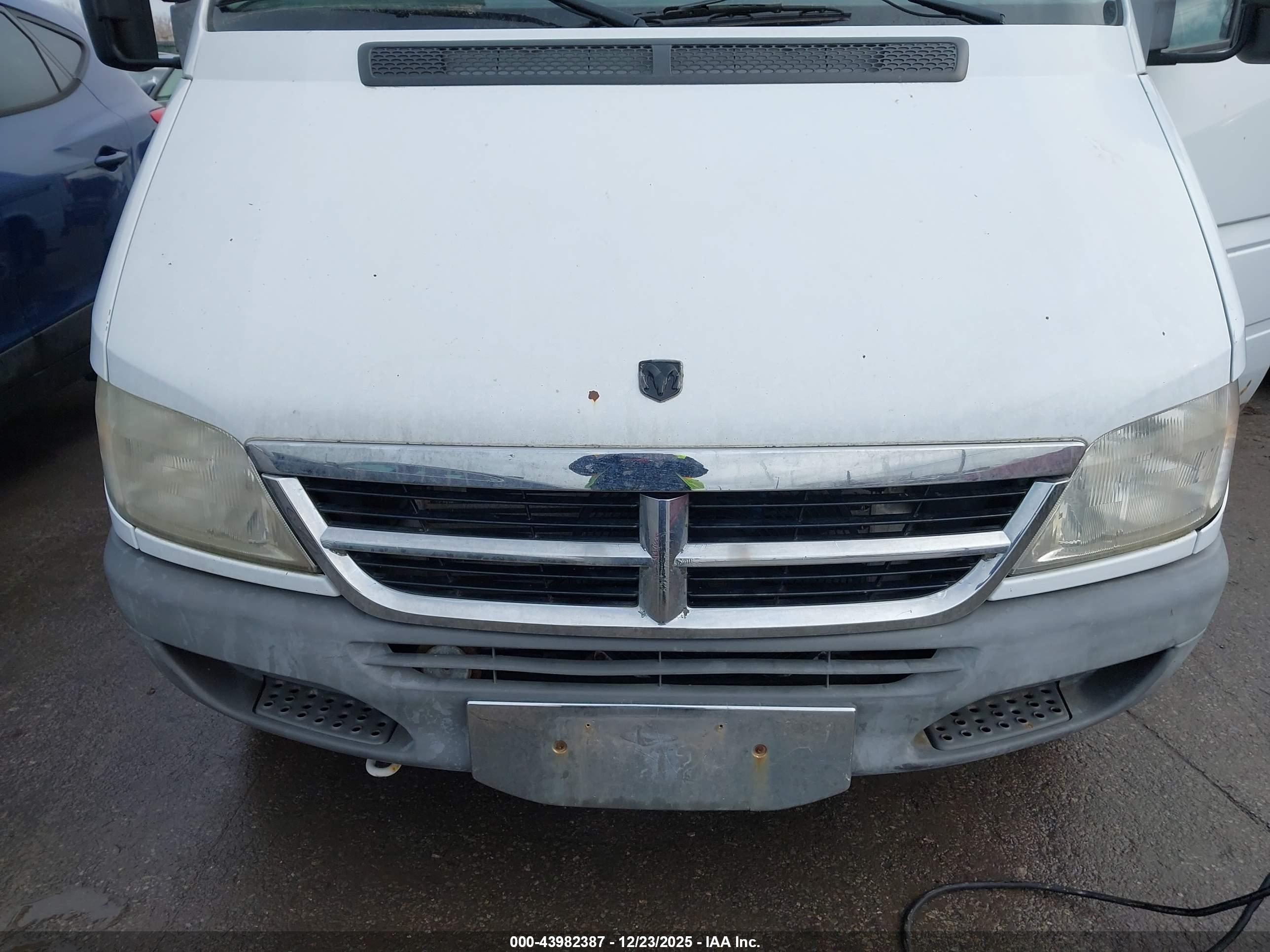 DODGE SPRINTER image 6