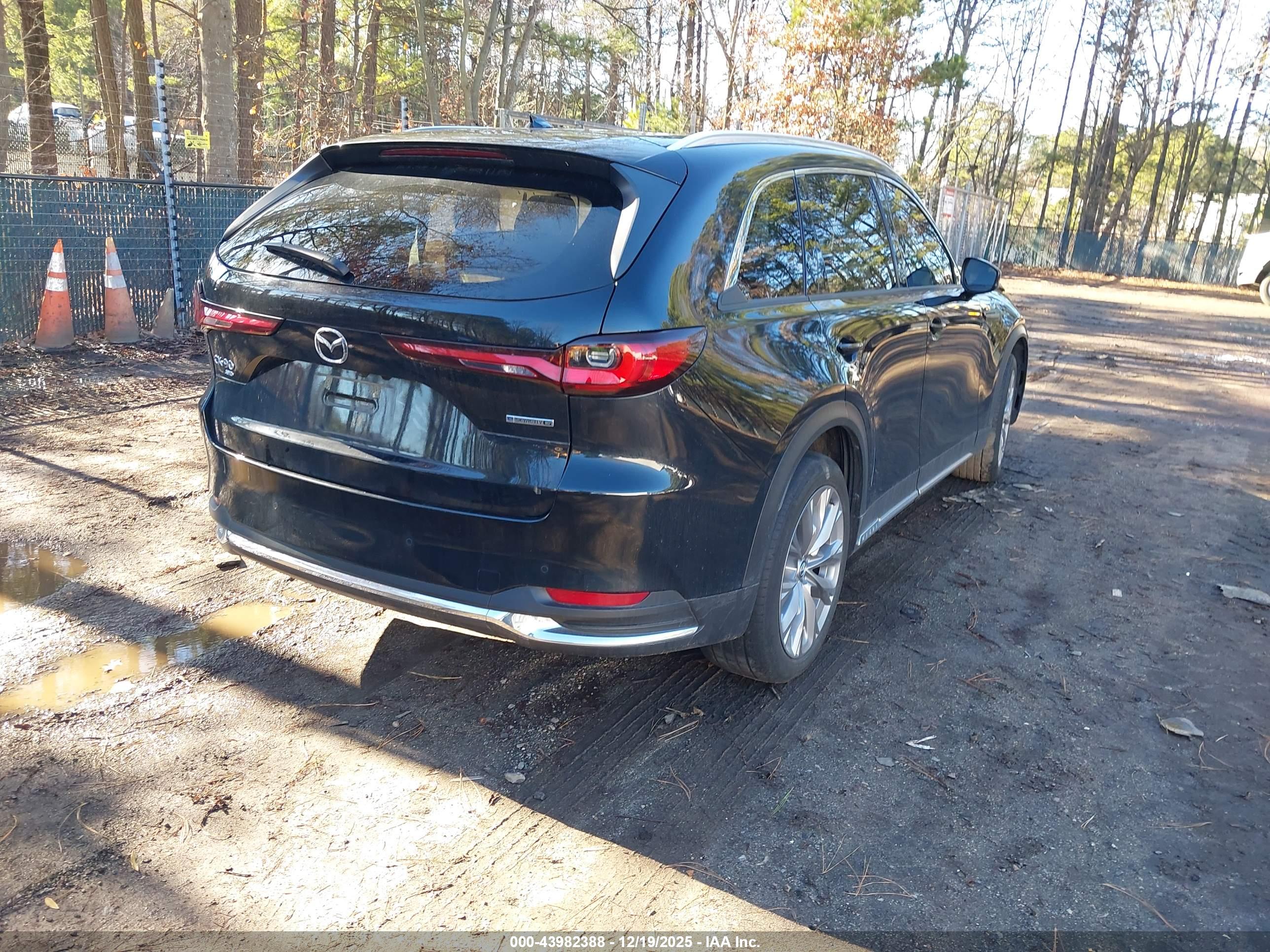 MAZDA CX-90 image 4