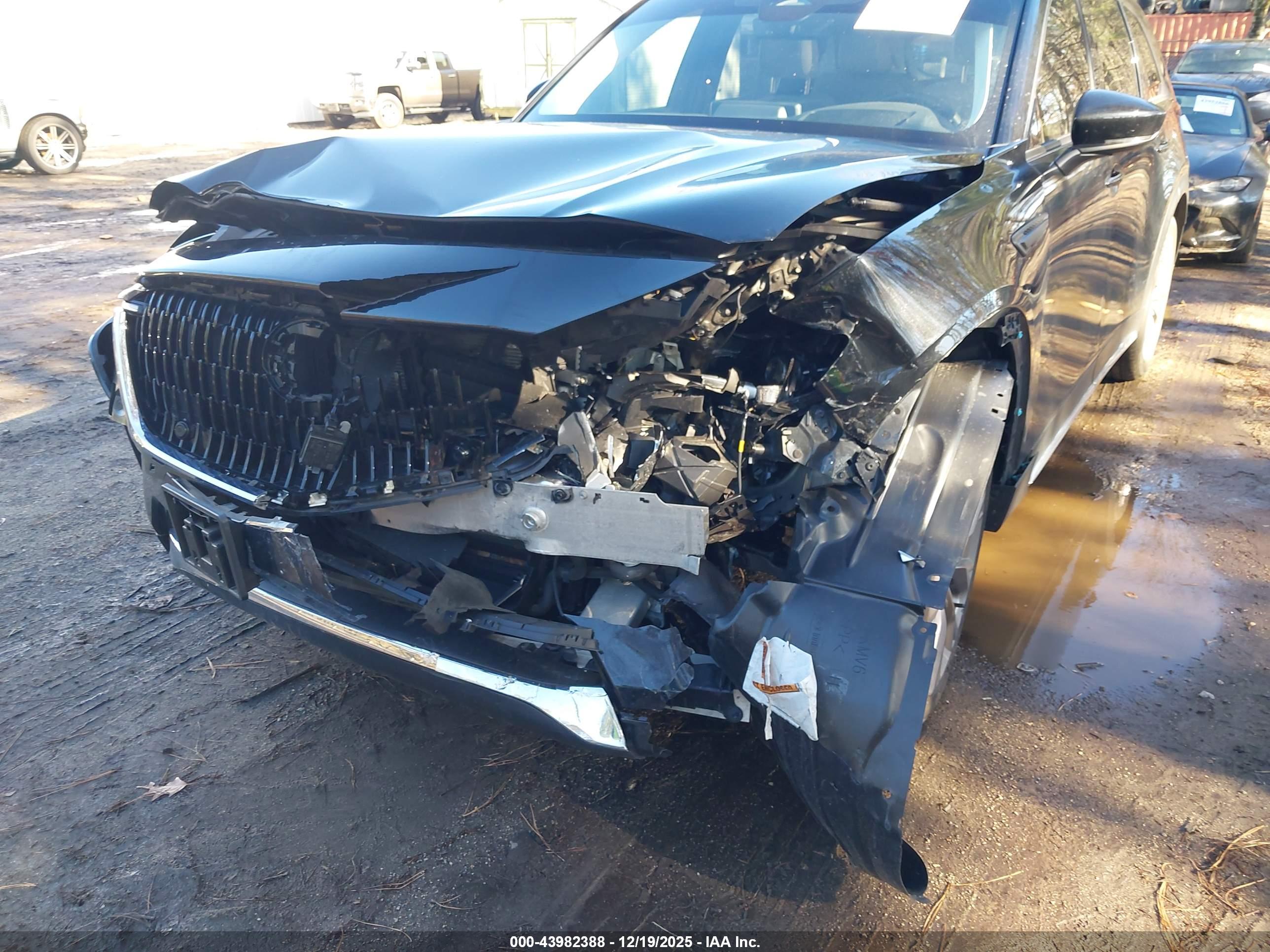 MAZDA CX-90 image 6