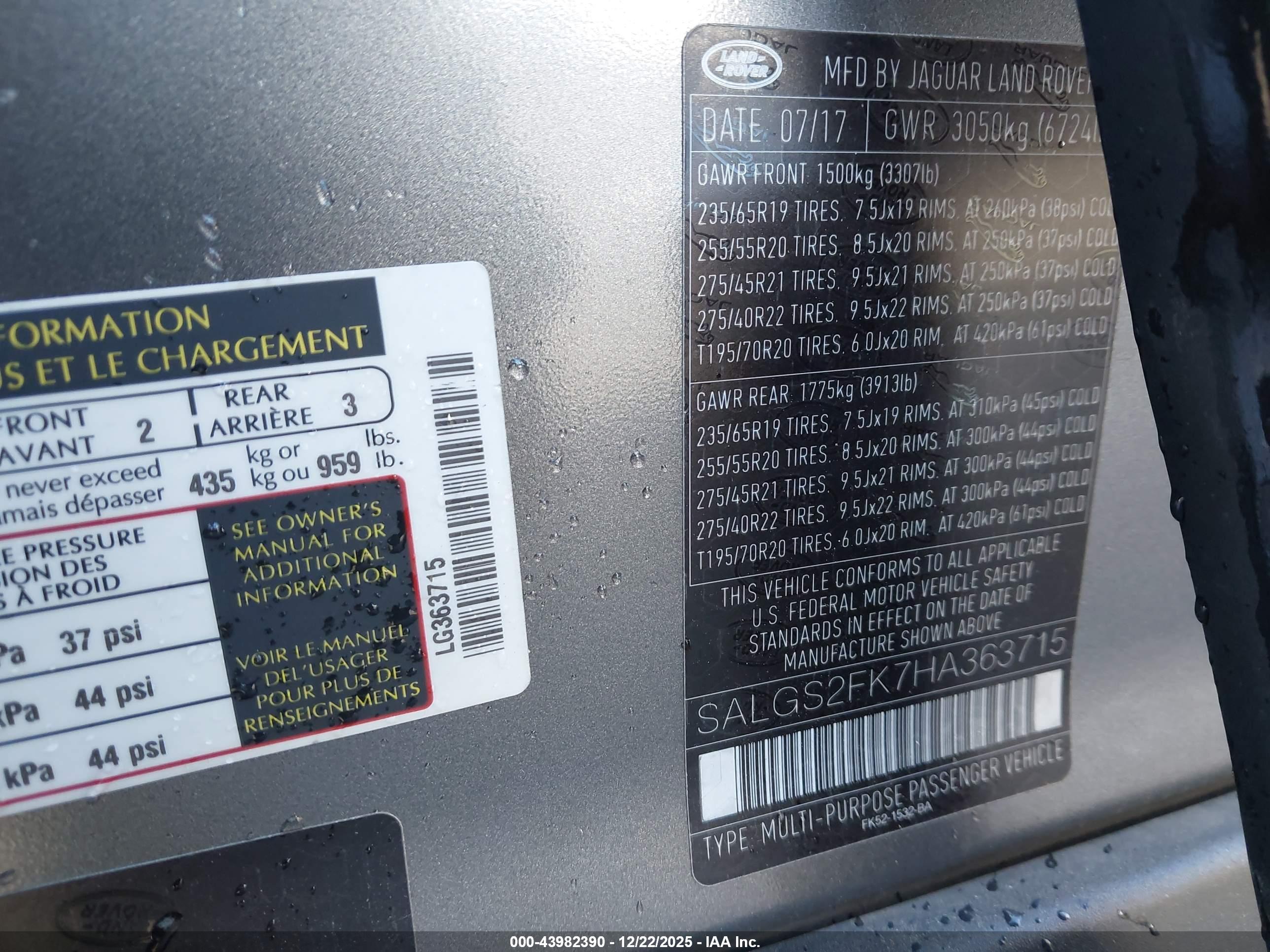 LAND ROVER image 9