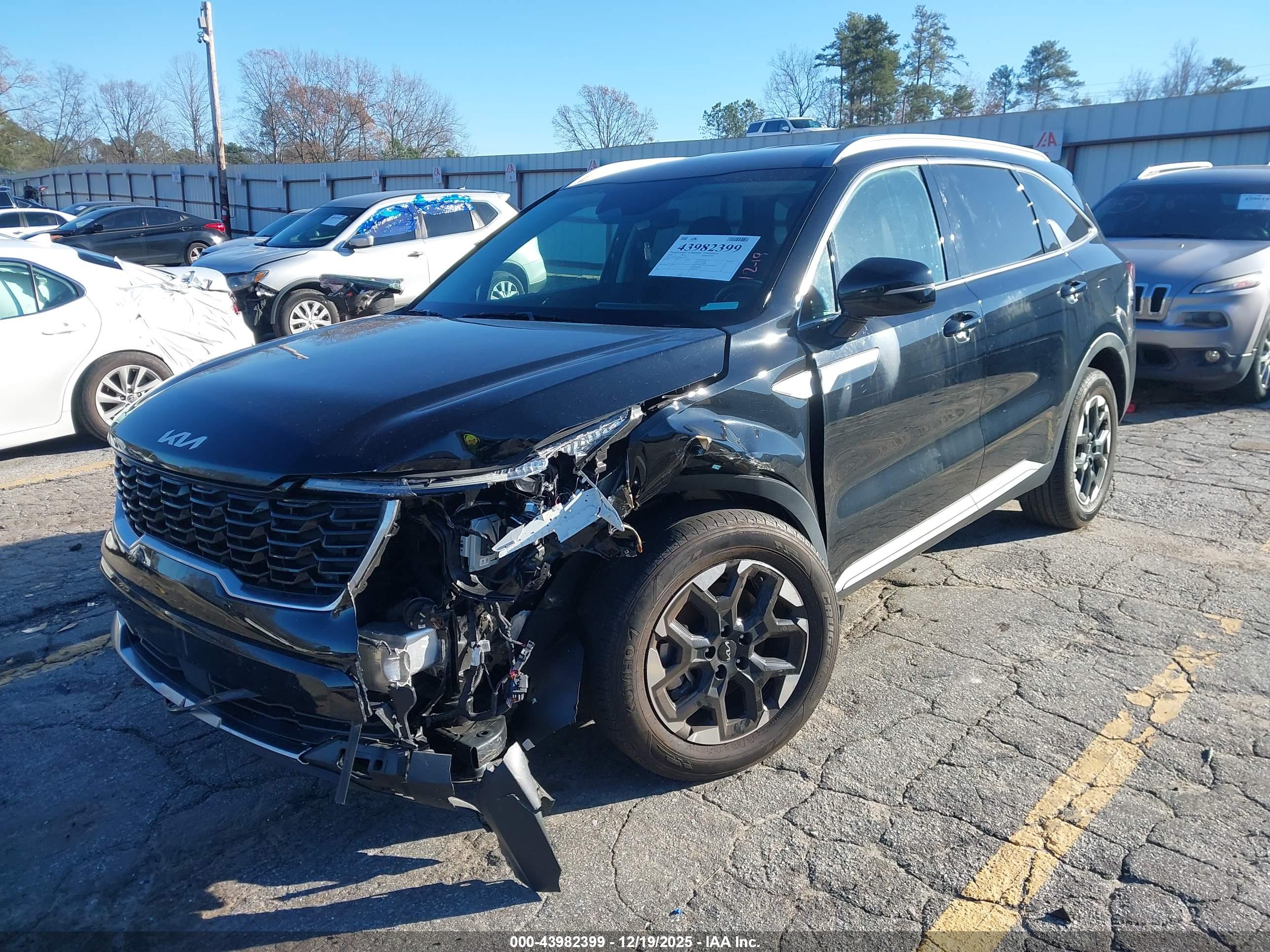 KIA SORENTO image 2