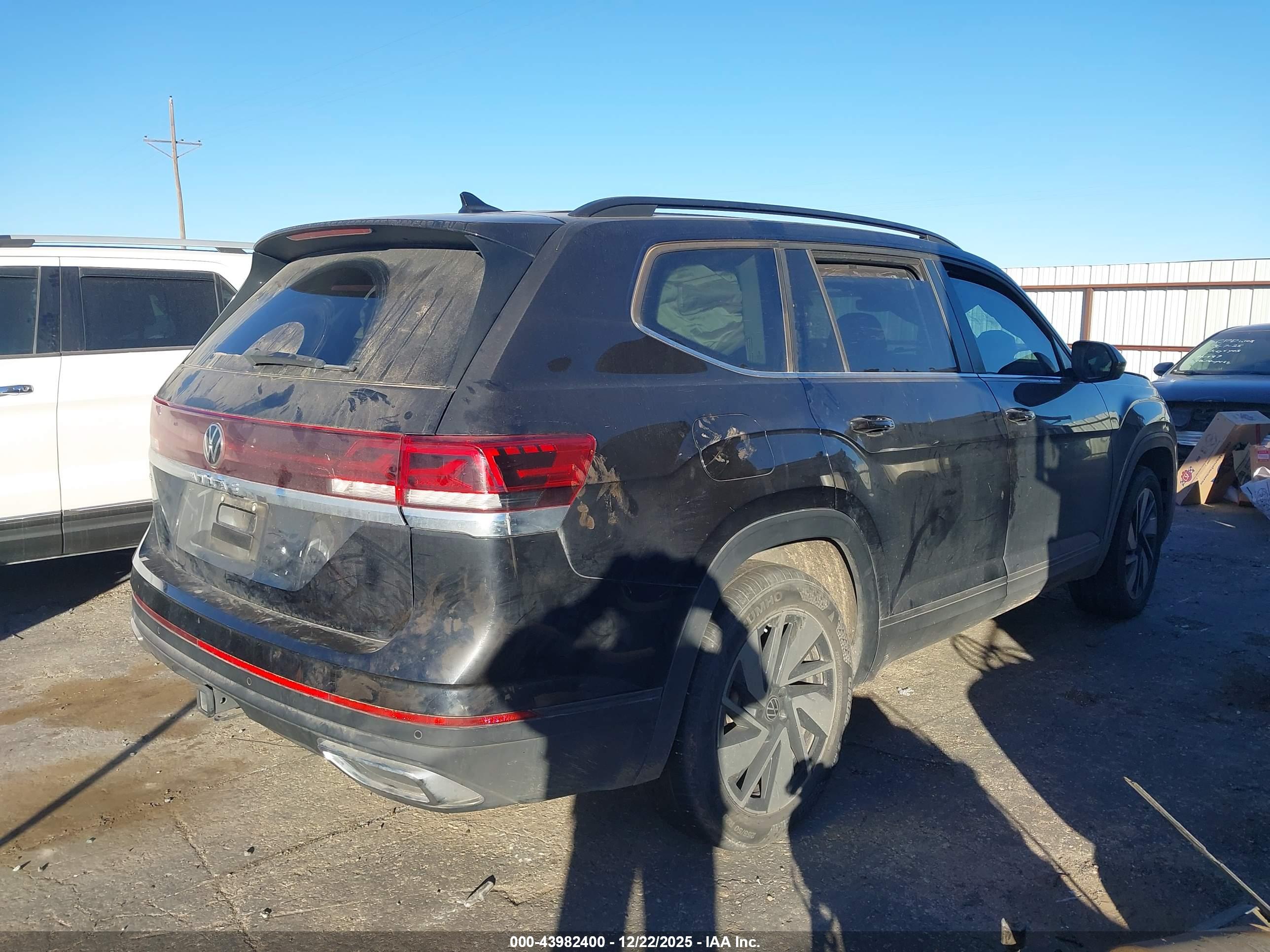VOLKSWAGEN ATLAS image 4