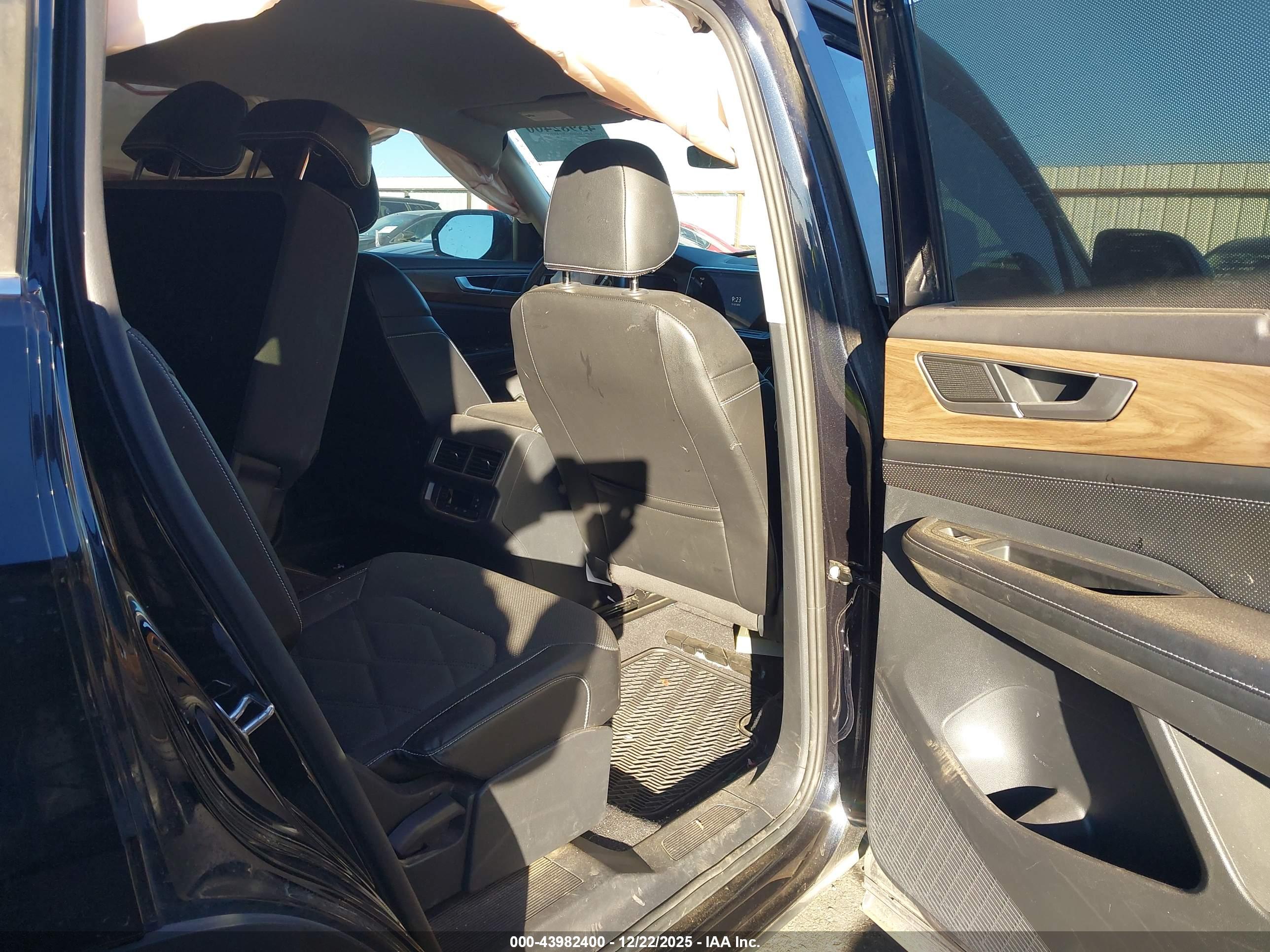 VOLKSWAGEN ATLAS image 8