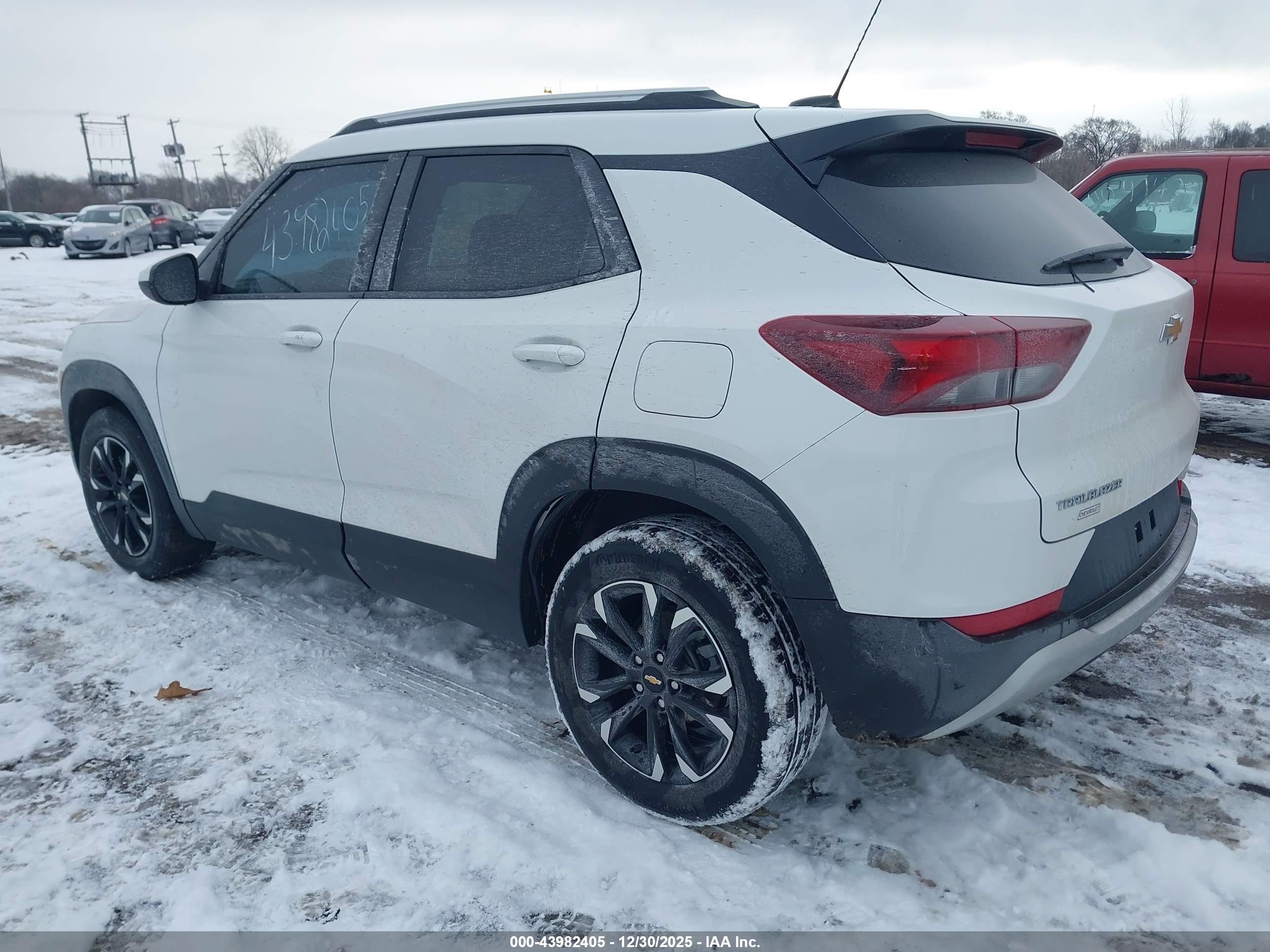 CHEVROLET TRAILBLAZER image 3