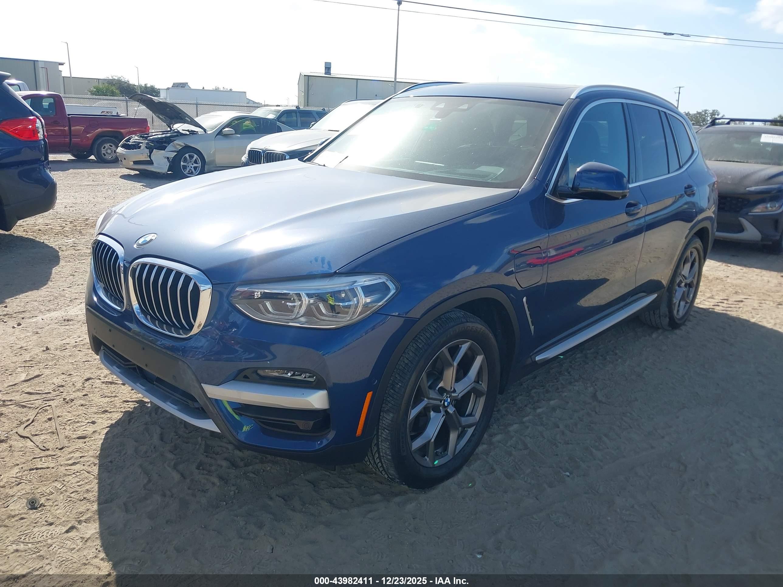 BMW X3 image 2