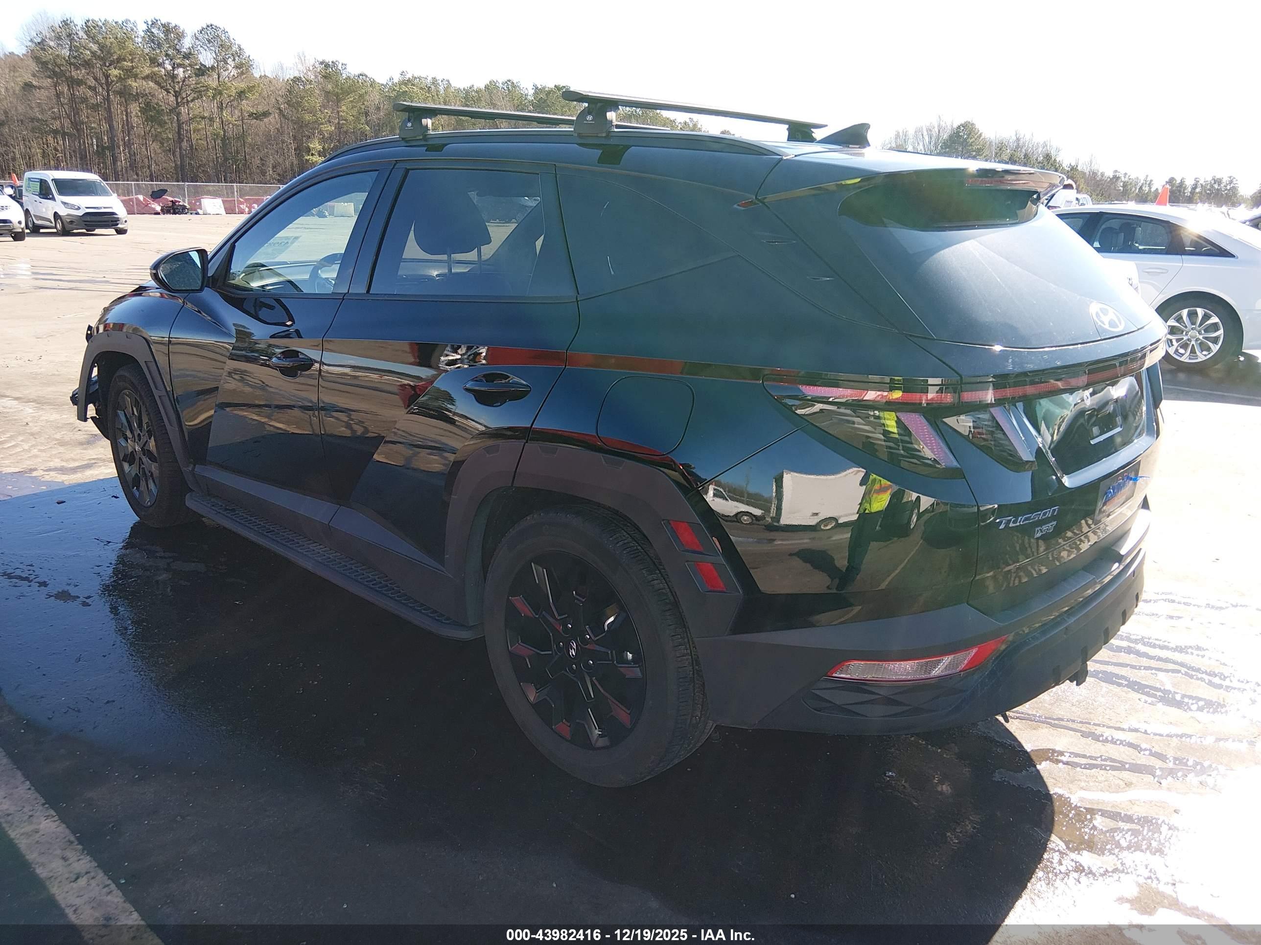 HYUNDAI TUCSON image 3