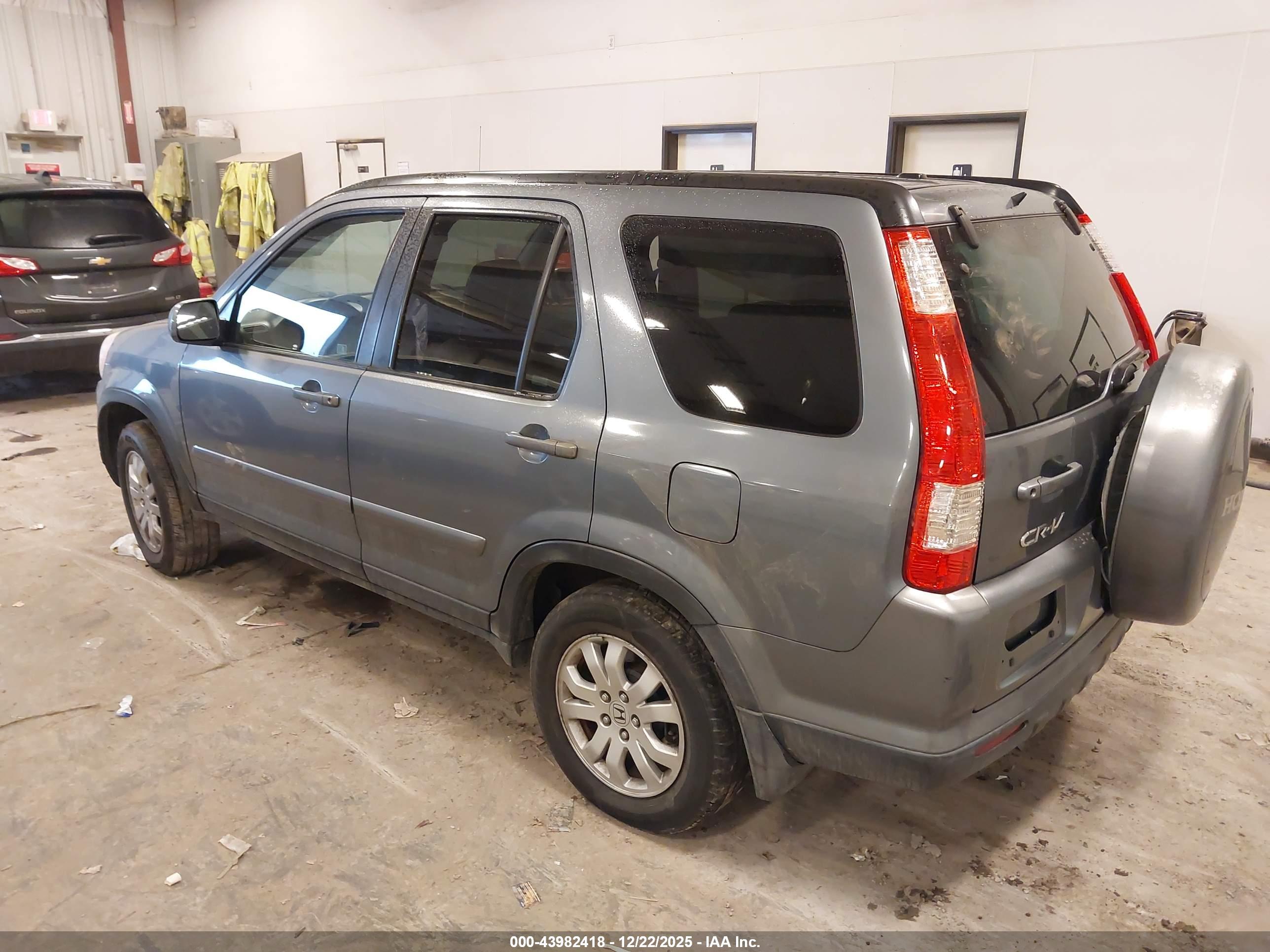HONDA CR-V image 3